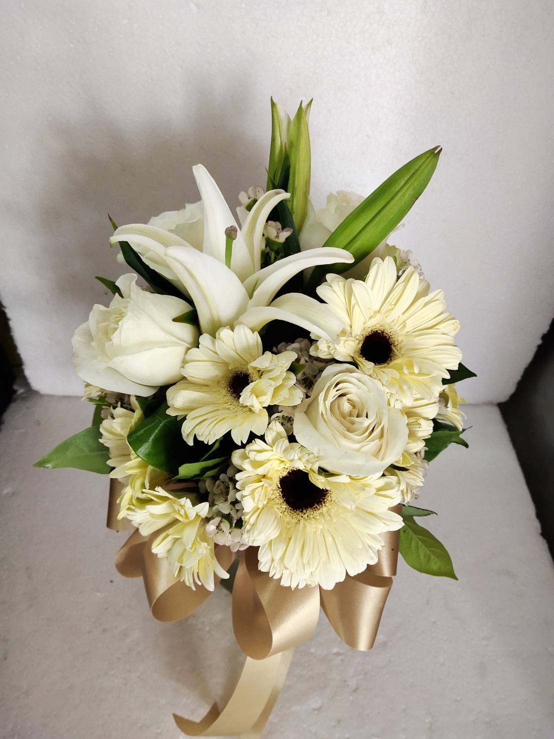 Elegant White Floral Bouquet