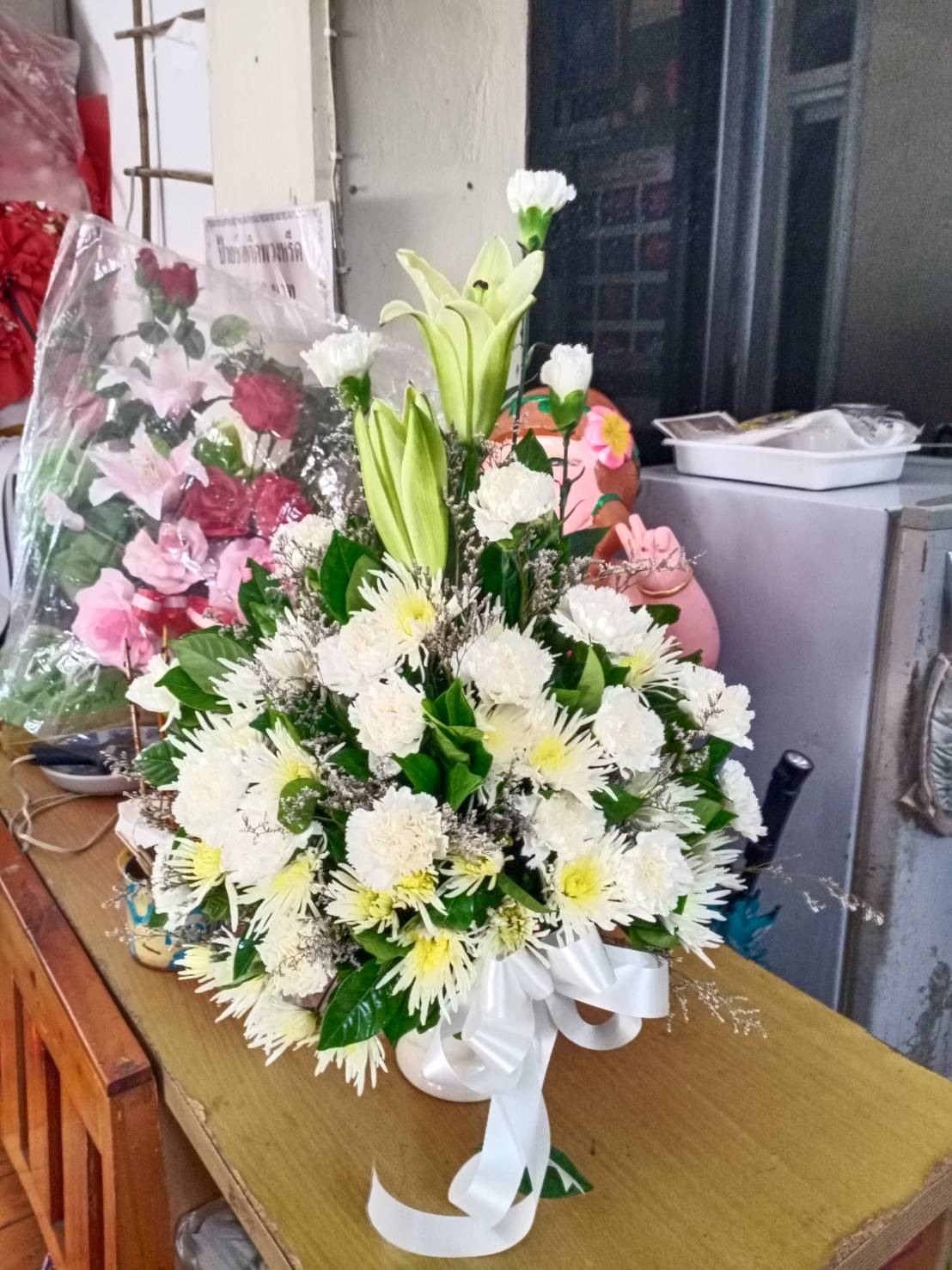 Elegant White Flower Arrangement