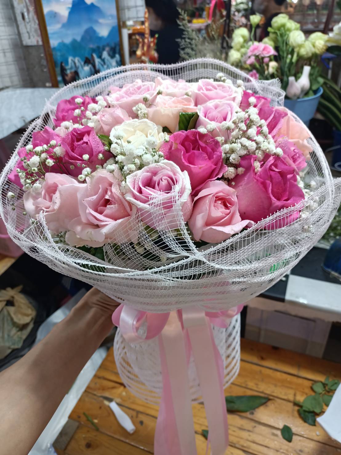 Elegant Pink Rose Bouquet