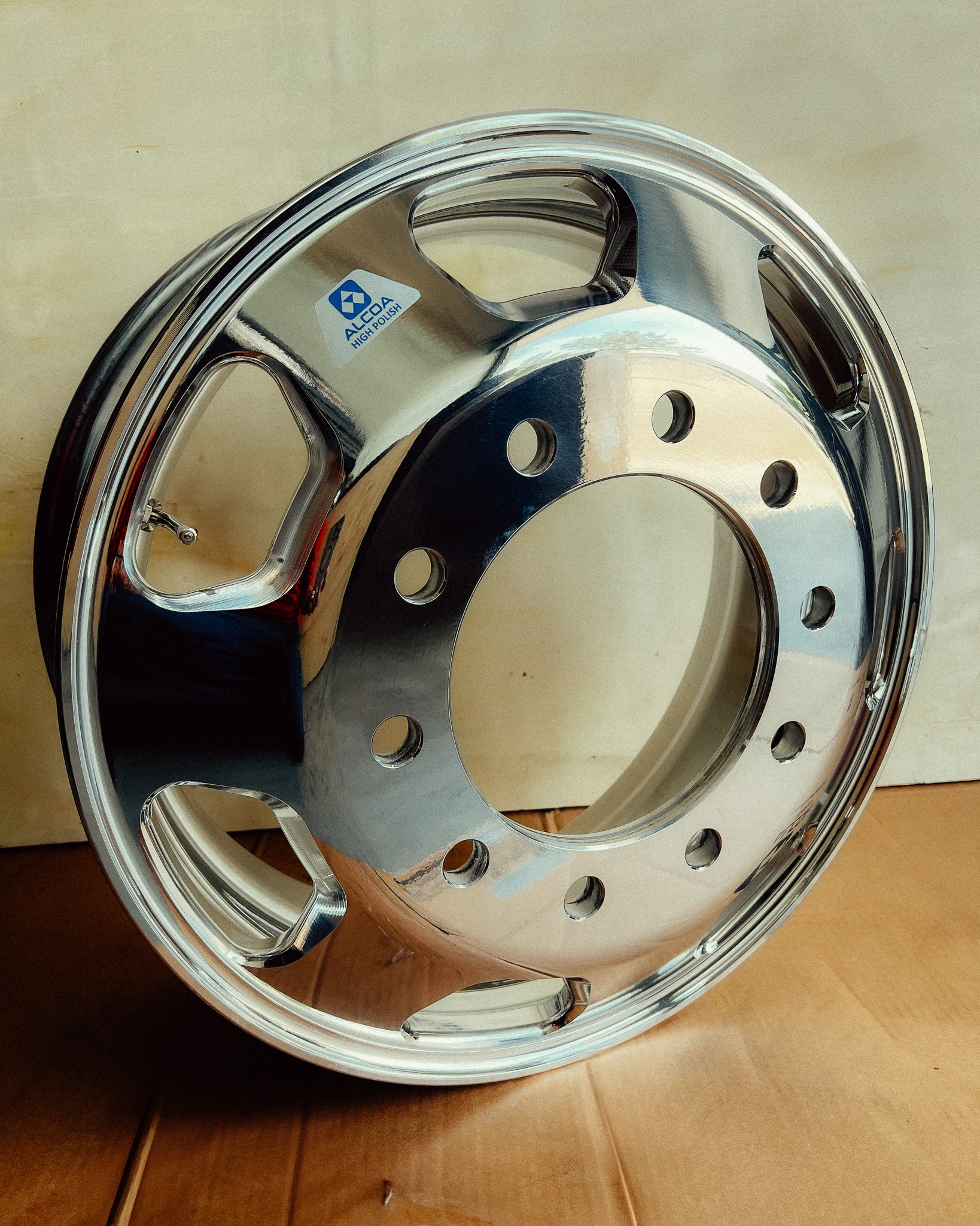 7 HOLES 22.5 x 8.25 | 24.5 x 9.0