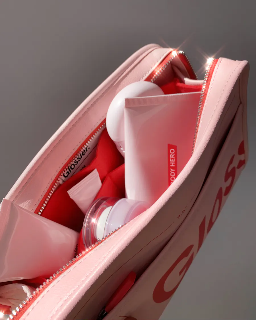 GLOSSIER The Beauty Bag - *PRE ORDER*