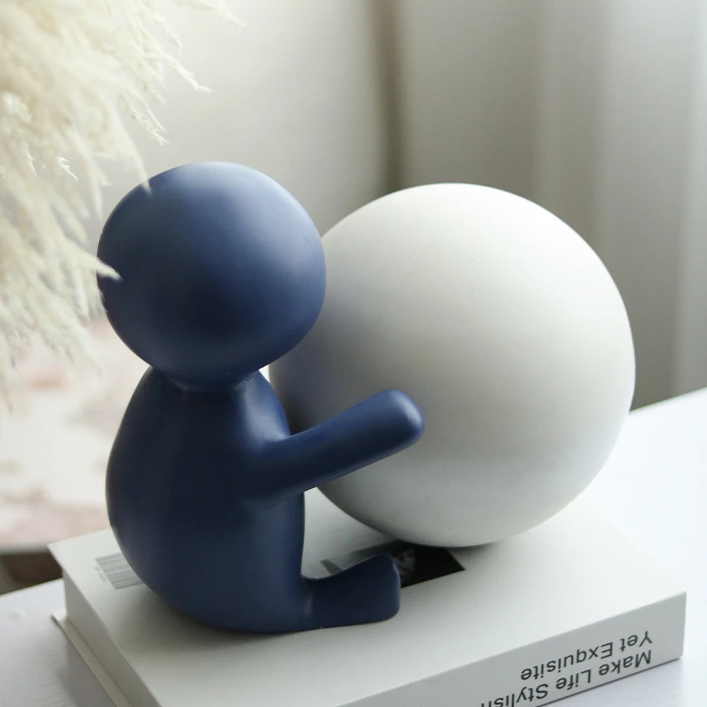 Moderne Alien-Skulptur - Sitzende Dekoration für Wohnzimmer, Hotels und Büros