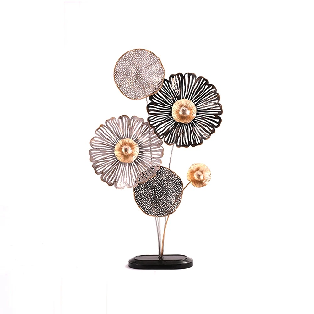 Elegante Metallkunst: Kreis-Ornamente für stilvolle Home Decor