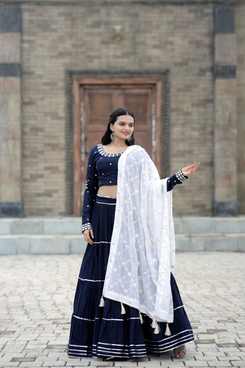navrati lehenga choli