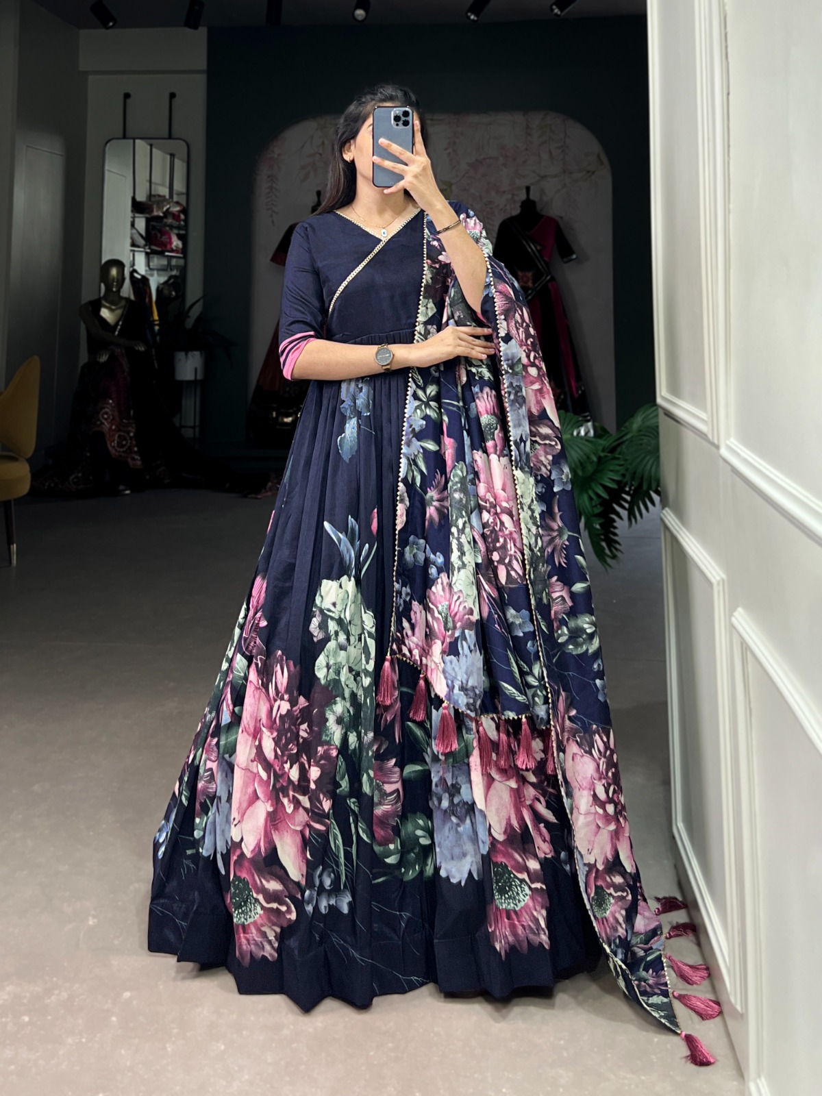 Tussar Silk print gown 🌺