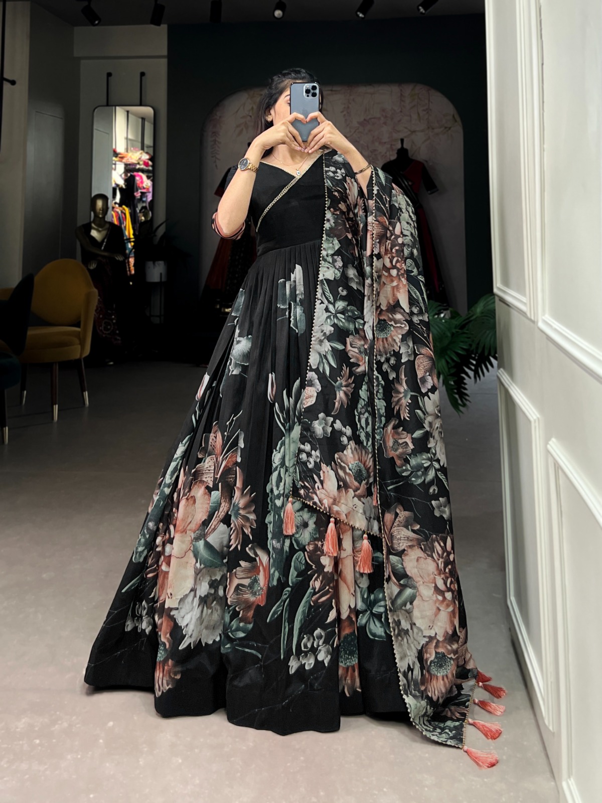 Tussar Silk print gown 🌺
