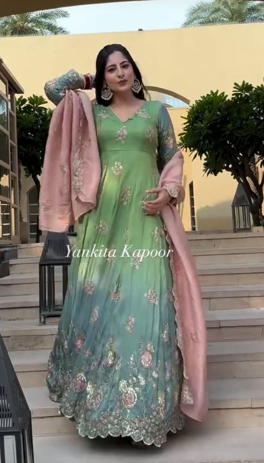 Heavy  peding chonon  Embroidered Gown👗💌