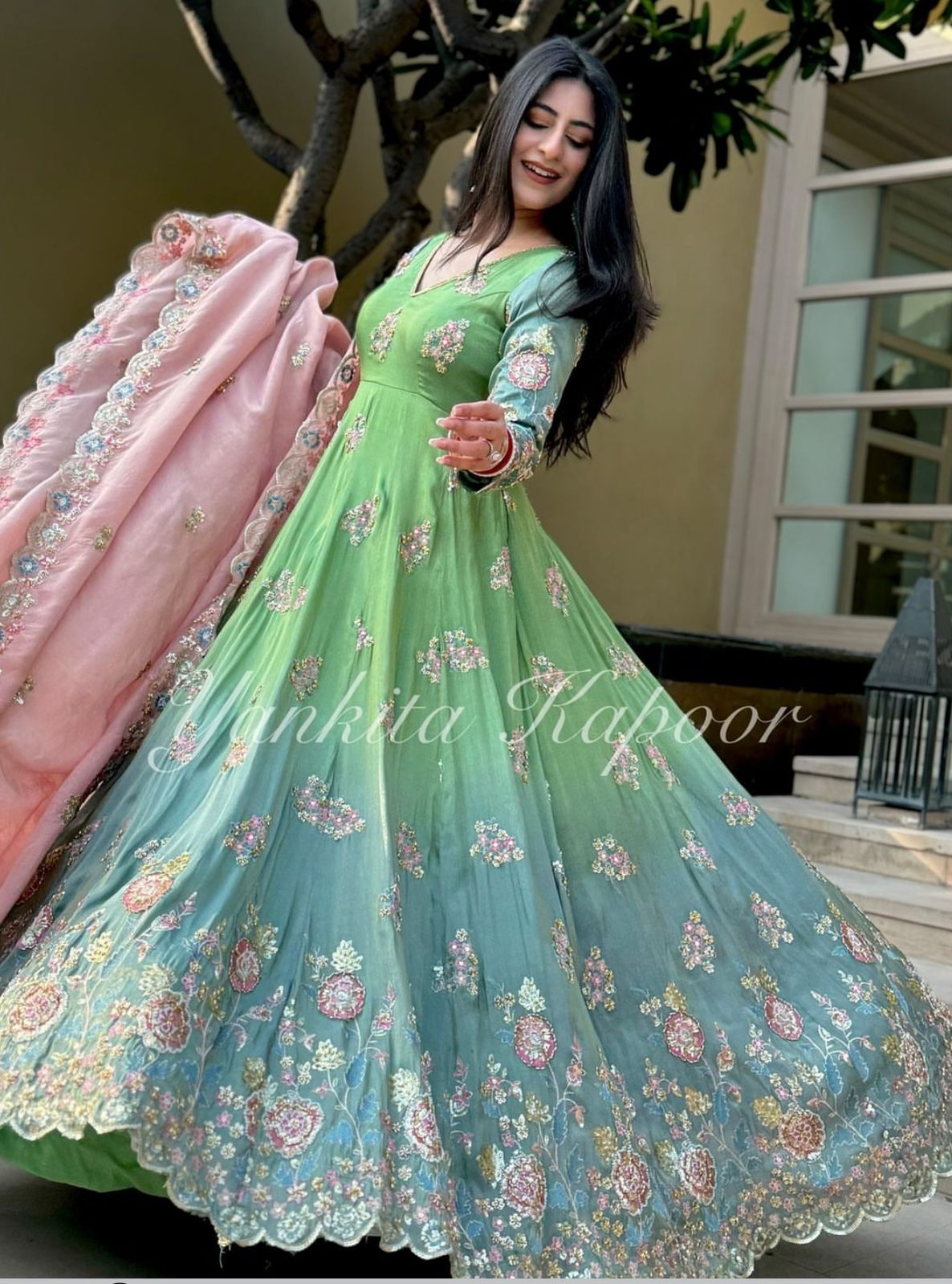 Heavy  peding chonon  Embroidered Gown👗💌