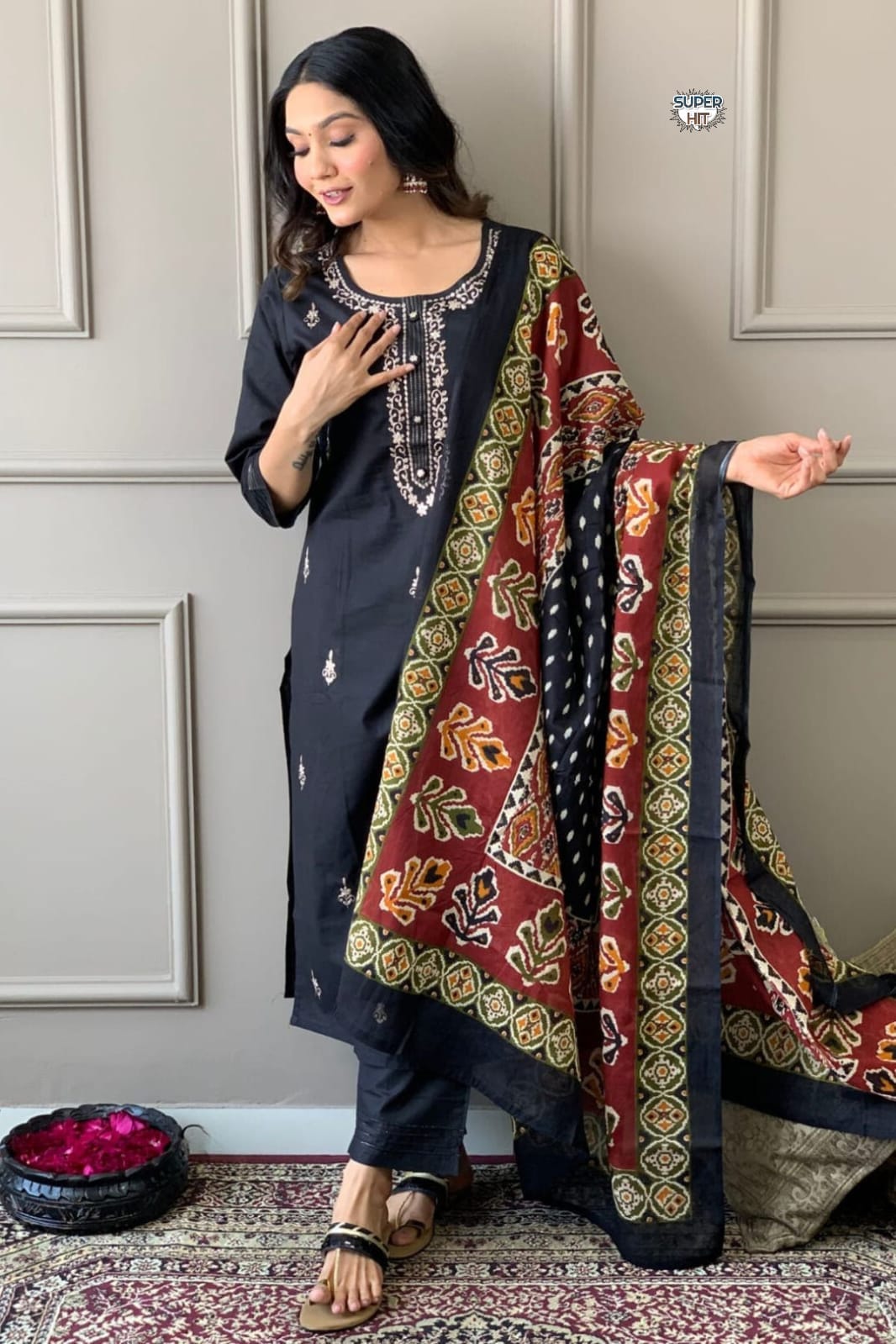 Get ready to turn heads with our cotton set🍁