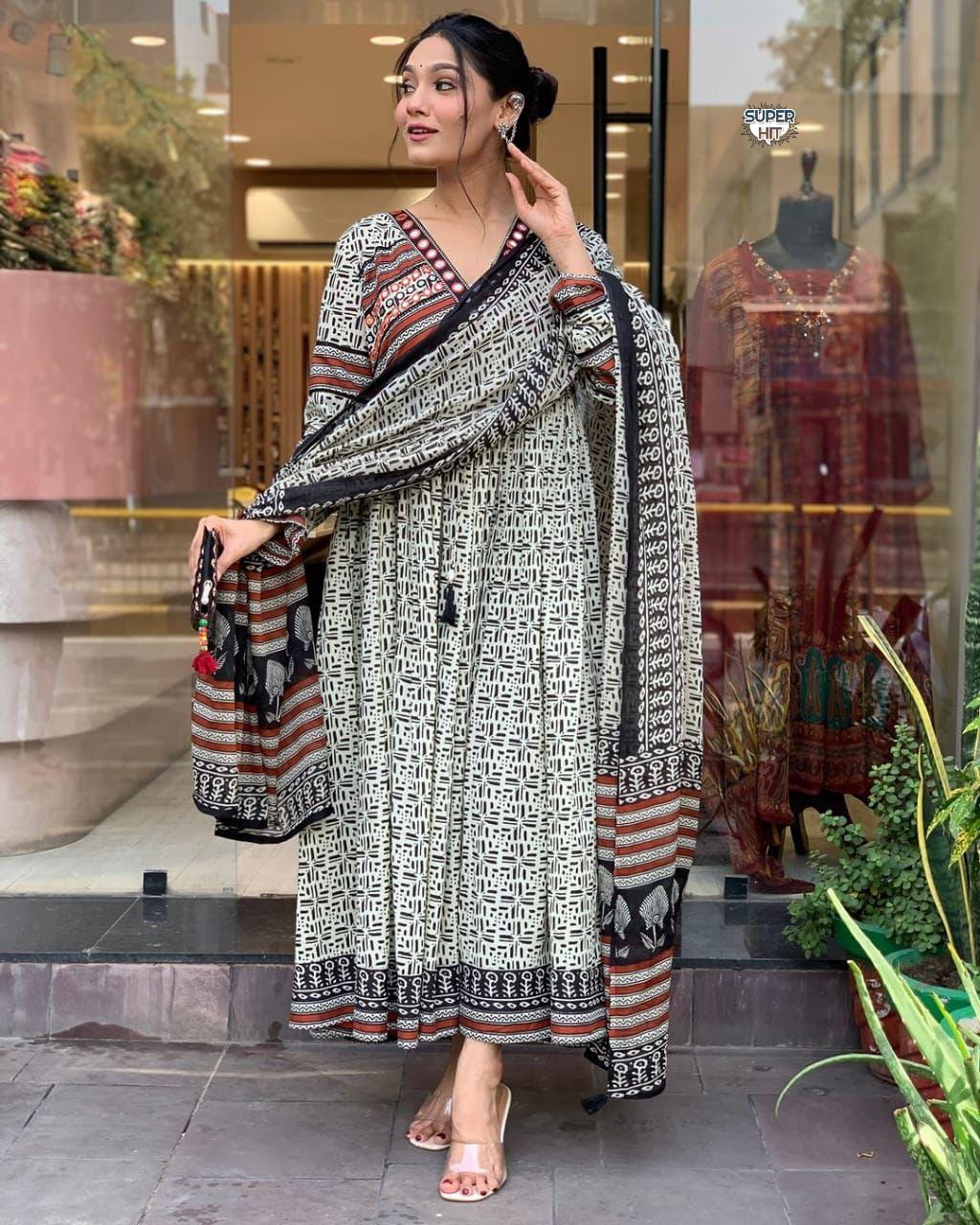  Anarkali kurti pant set is perfect for the fastival season 
