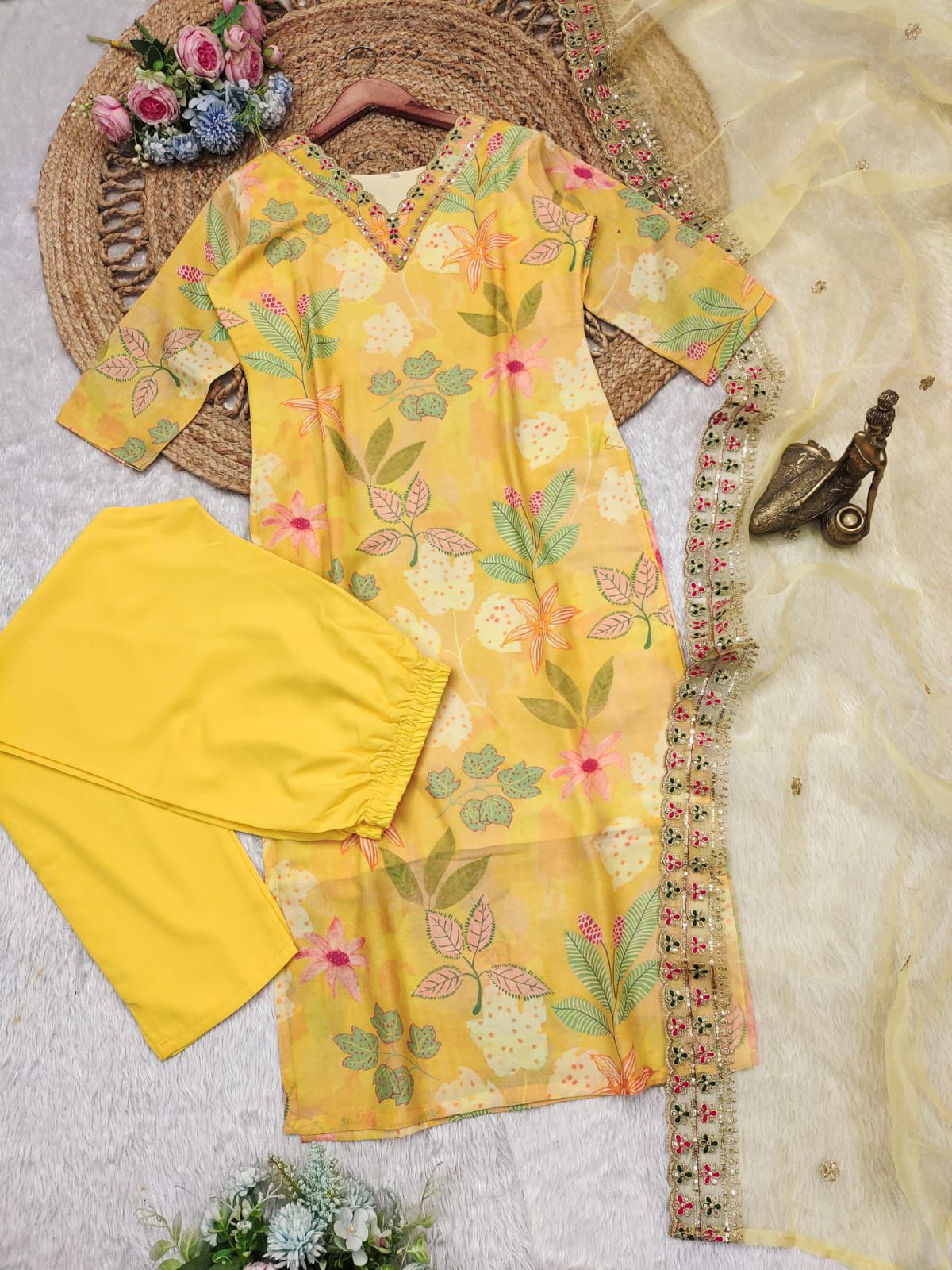 YELLOW color of this suit in your upcoming festivities. 