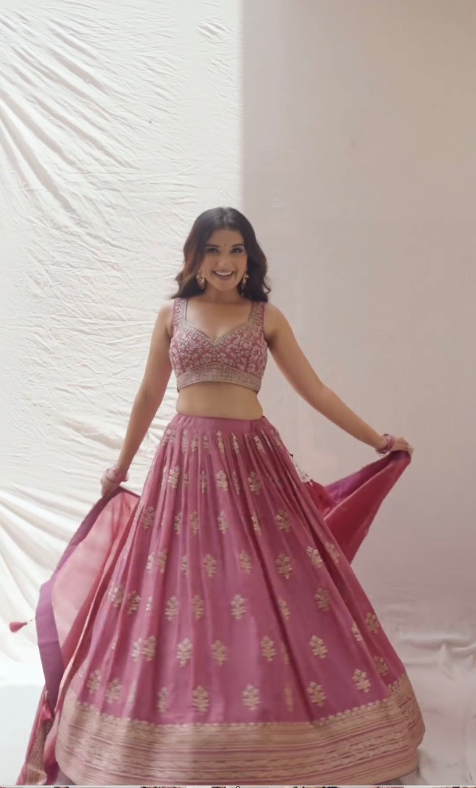 💥💕Presenting New Wedding Collection Lehenga Choli With Full Heavy Embroidery Sequence Work👌💕