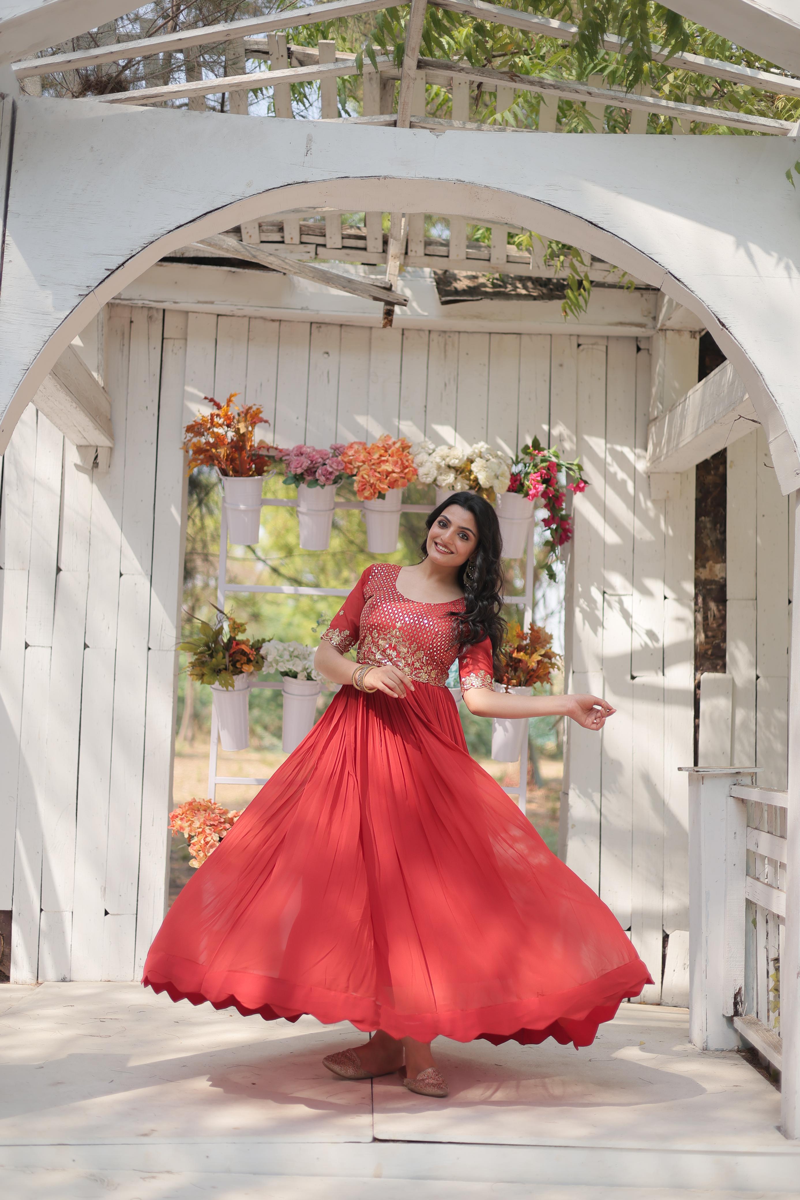 PREMIUM DESIGNER READYMADE GOWN COLLECTIONS. 👜