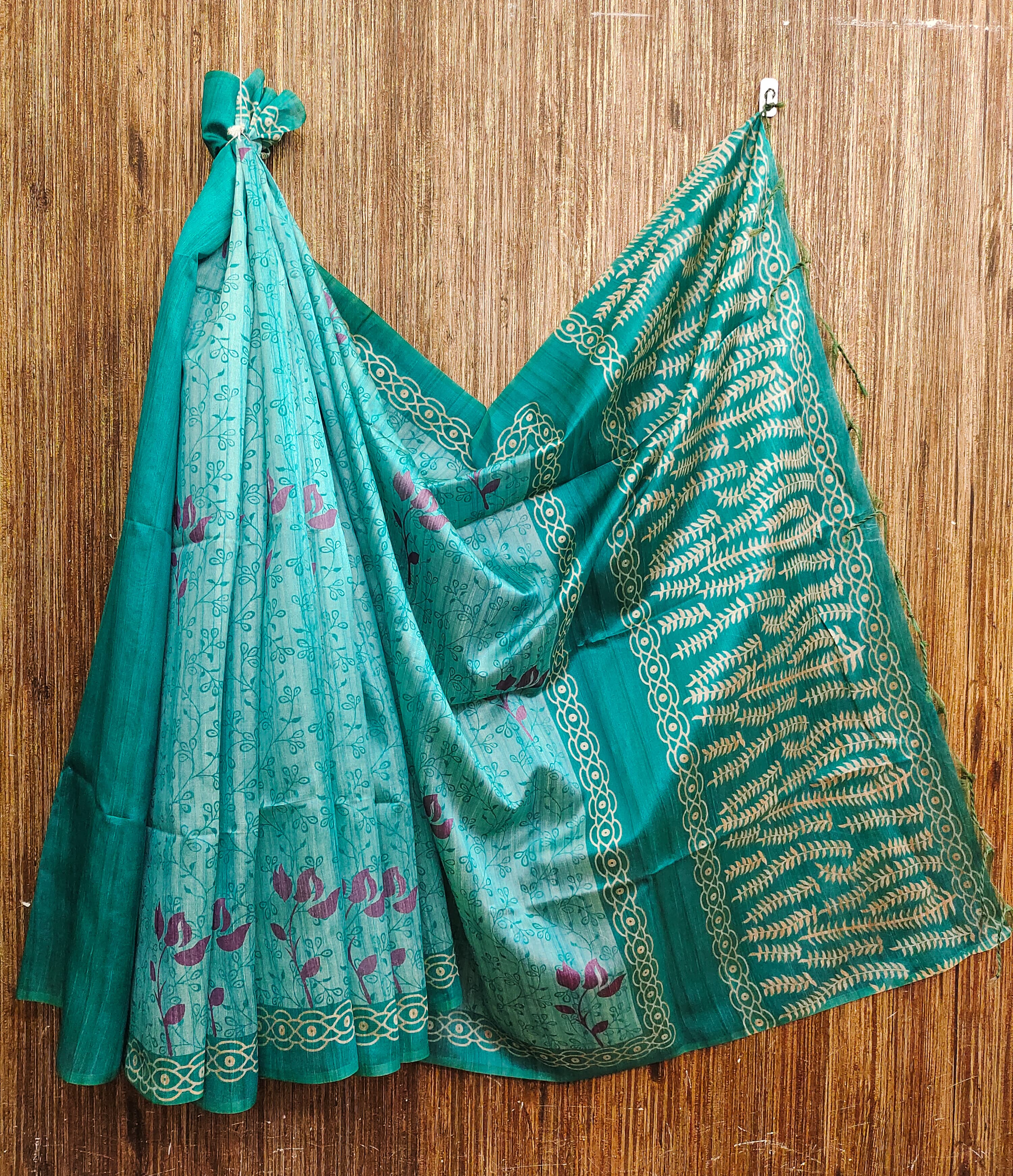 Soft Tussar silk saree with classic flower jal printed