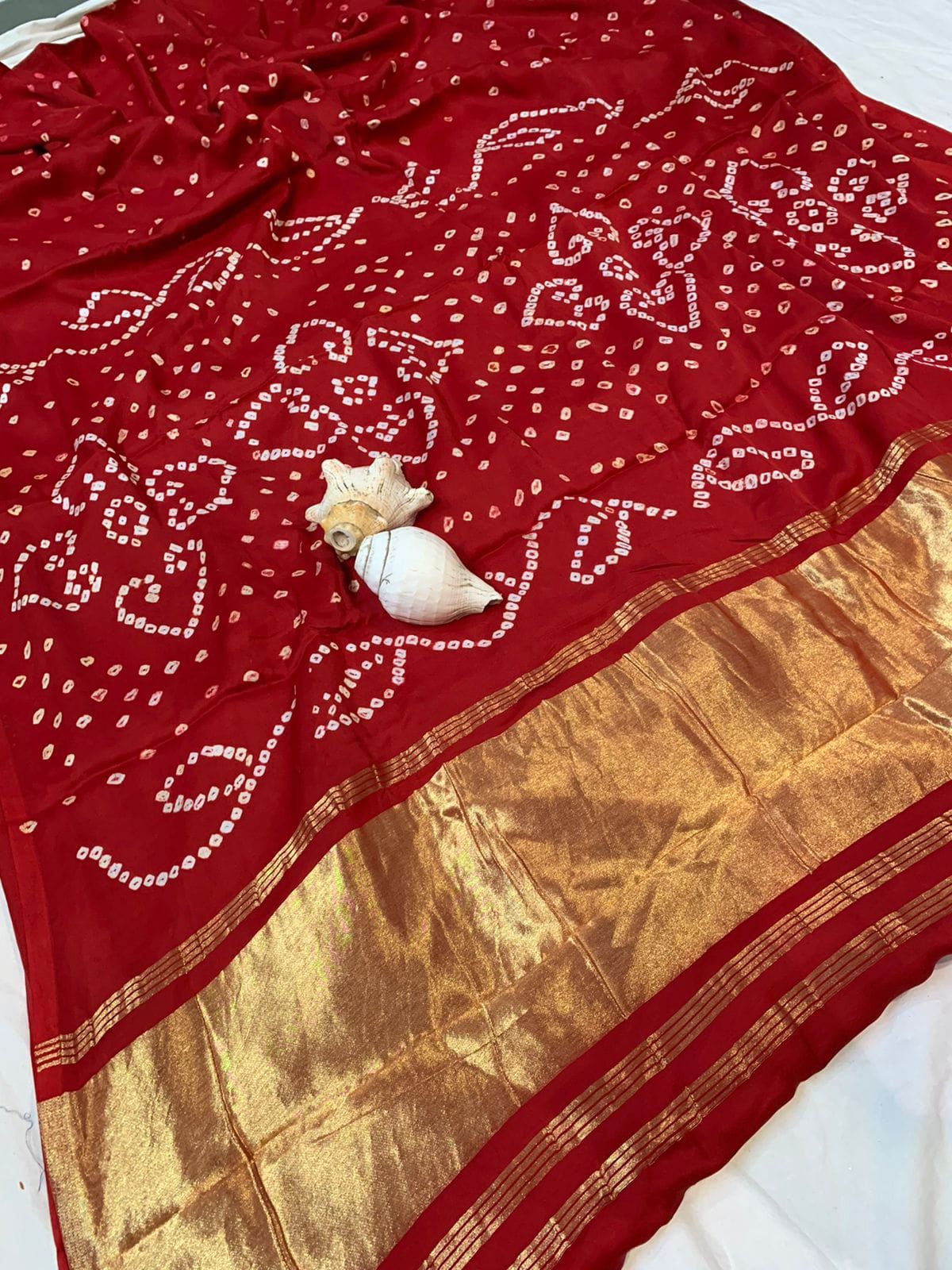 GAJJI SILK PALLU lagdi pata SAREES*