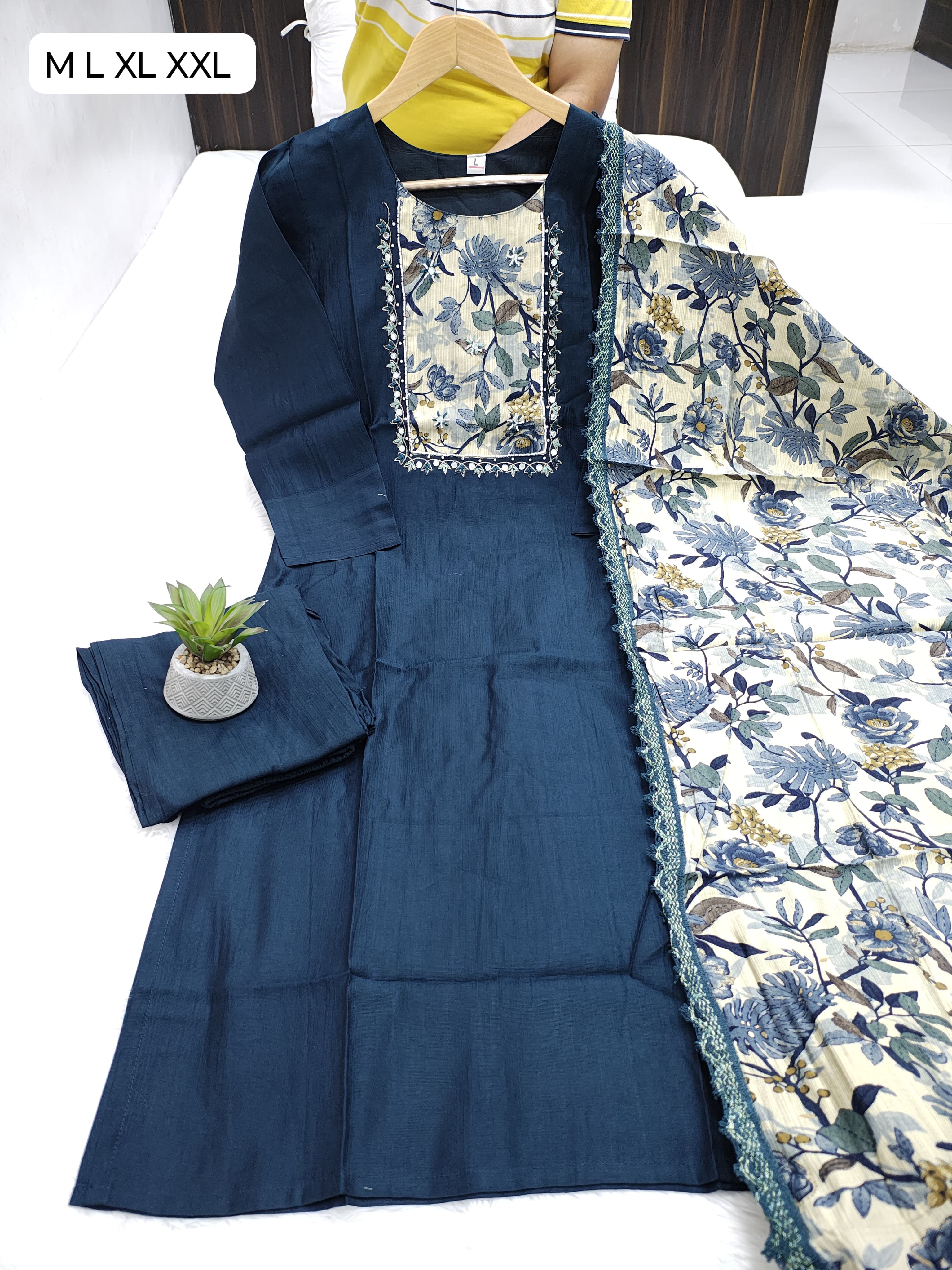 RICH SILK KURTI WITH PANT N DUPPATA SET