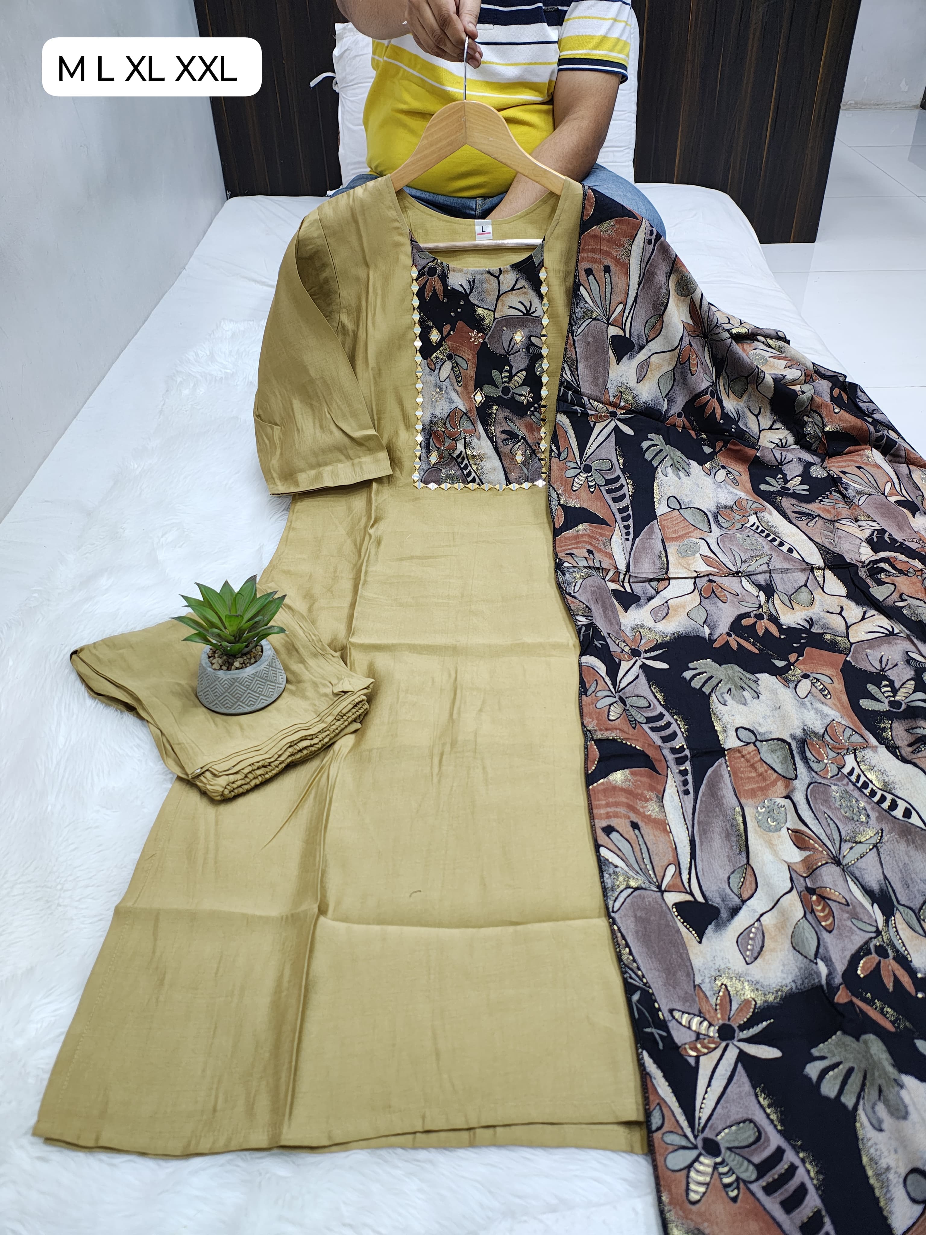 RICH SILK KURTI WITH PANT N DUPPATA SET