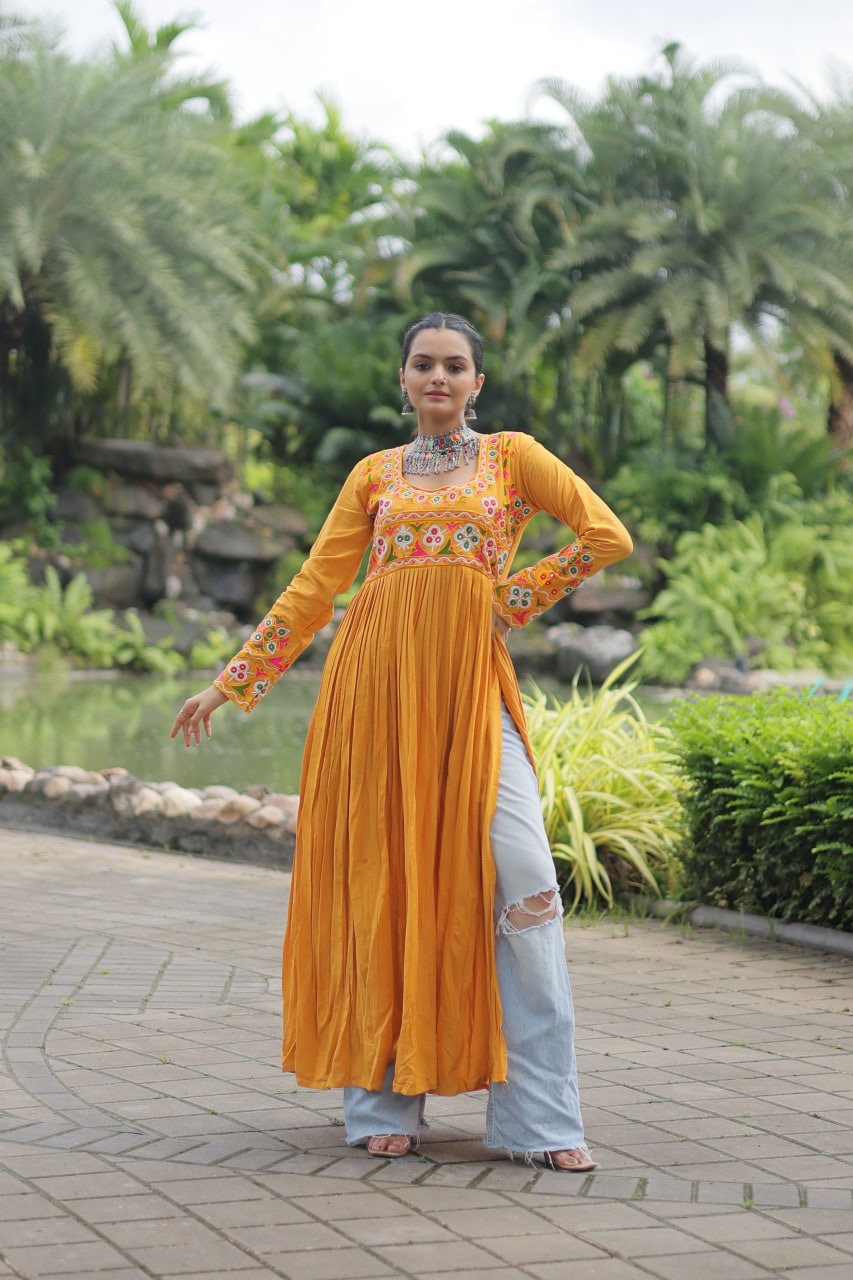 Designer Printed Kurti Made from14 Kg Reyon With Kutch Gamthi Lace and Kodi Work...