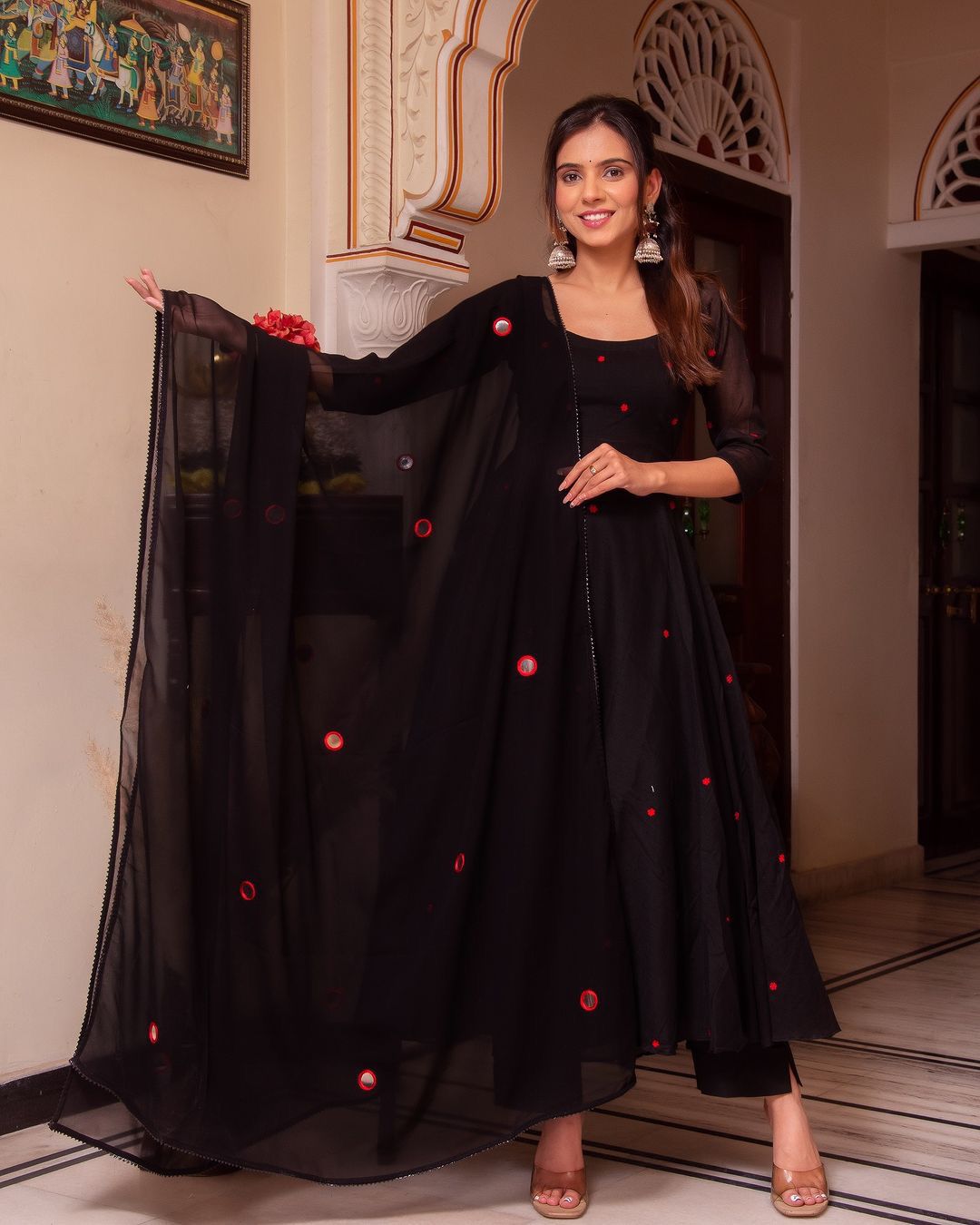 3 pic Anarkali gown with Dupatta and pent 😍