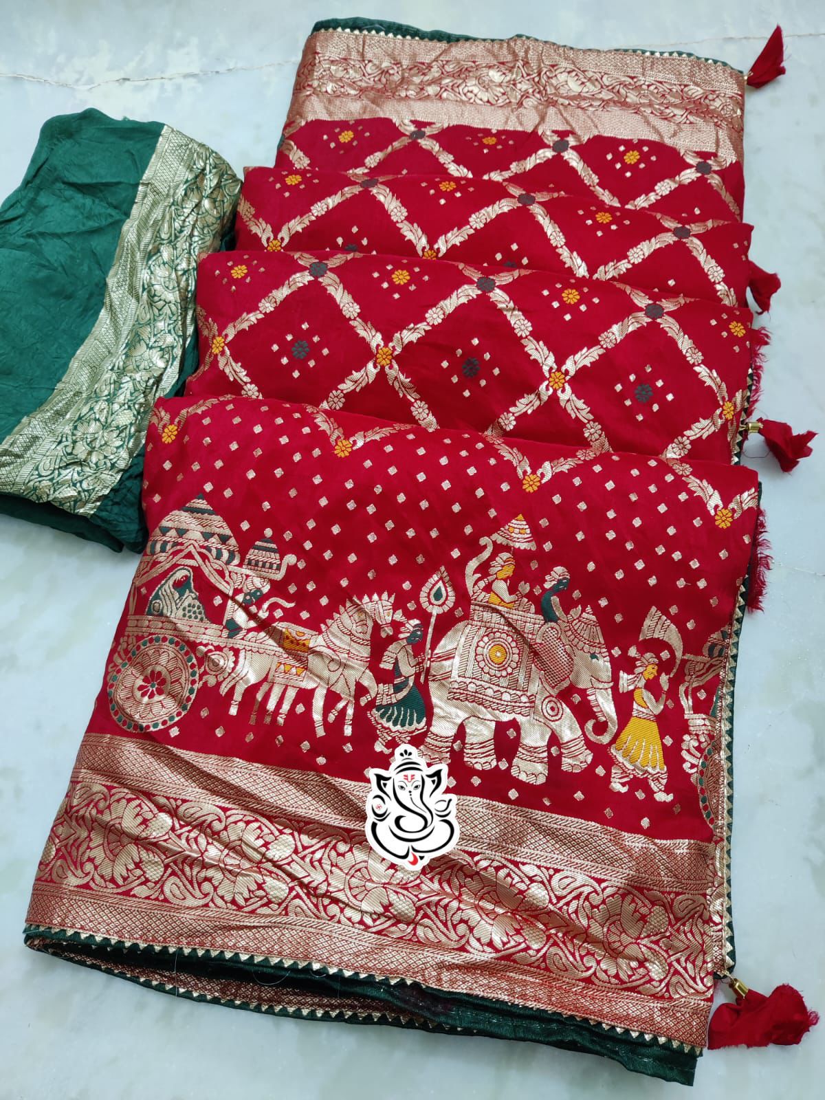 pure  dola fabric with beautiful meenakari zari SAREE