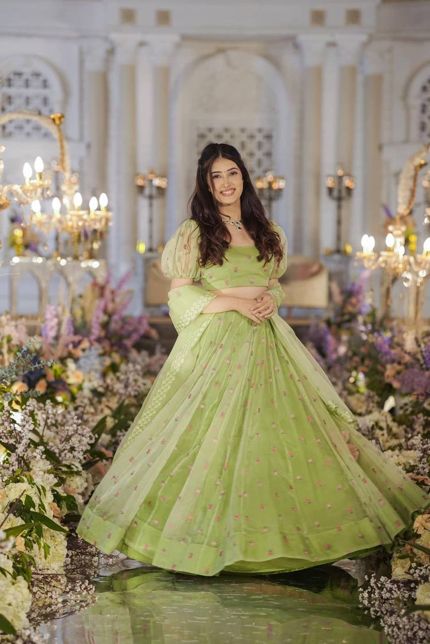 Russian Silk *LEHENGA BLOUSE AND DUPPTTA ♥️✨