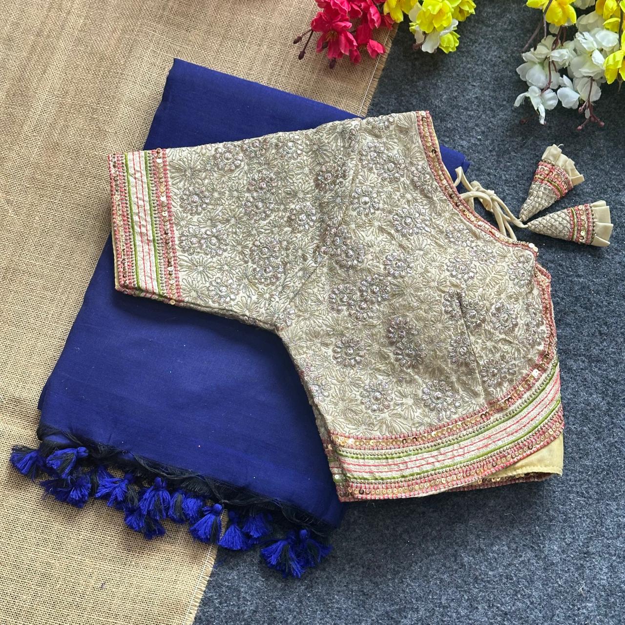 Blousewala presenting a Khadi cotton saree And Beautiful Havy Brodal Embrodiary Blouse💝
