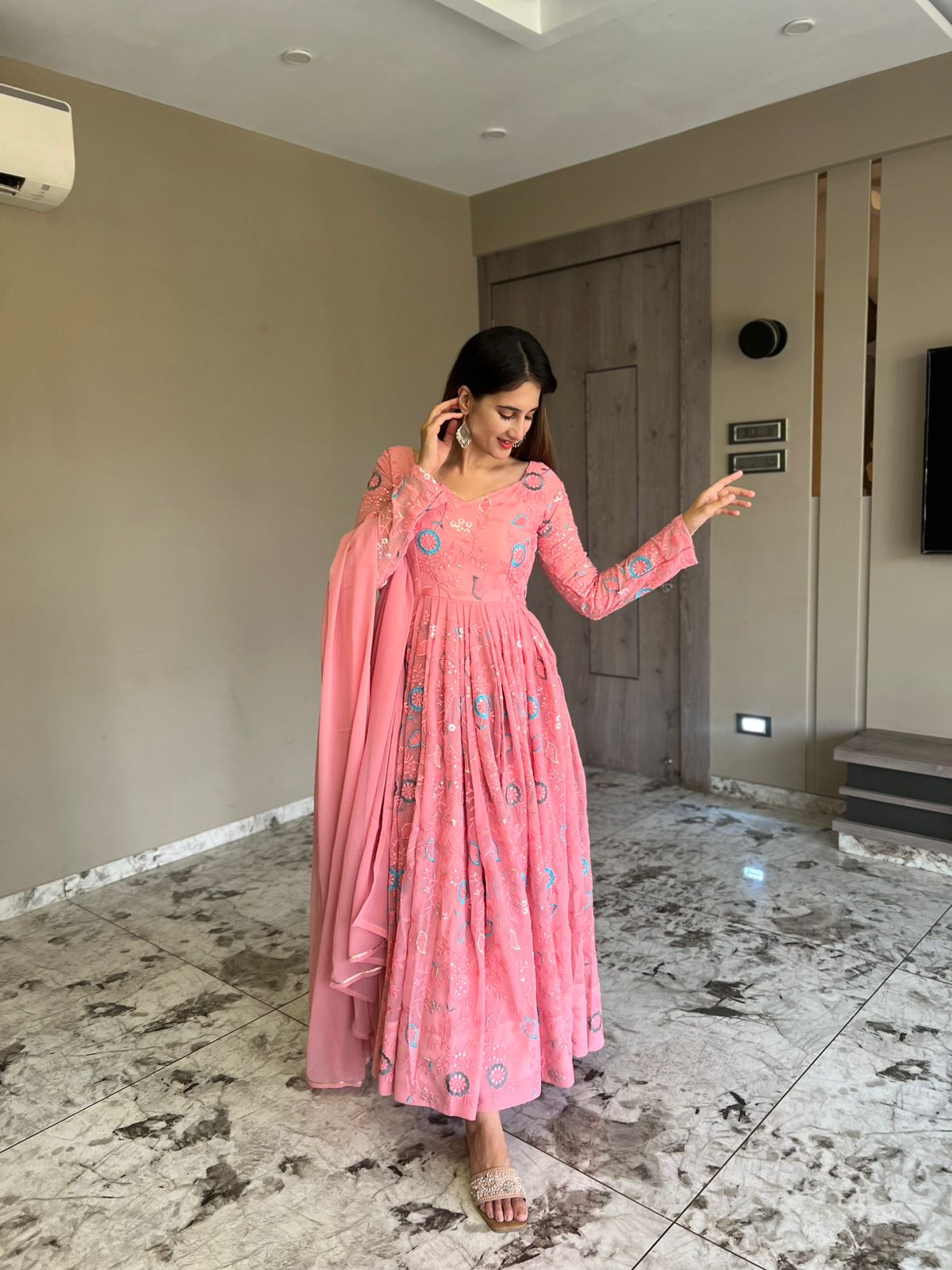 New One Anarkali Suit Making Real Modelling Design Suit Set…