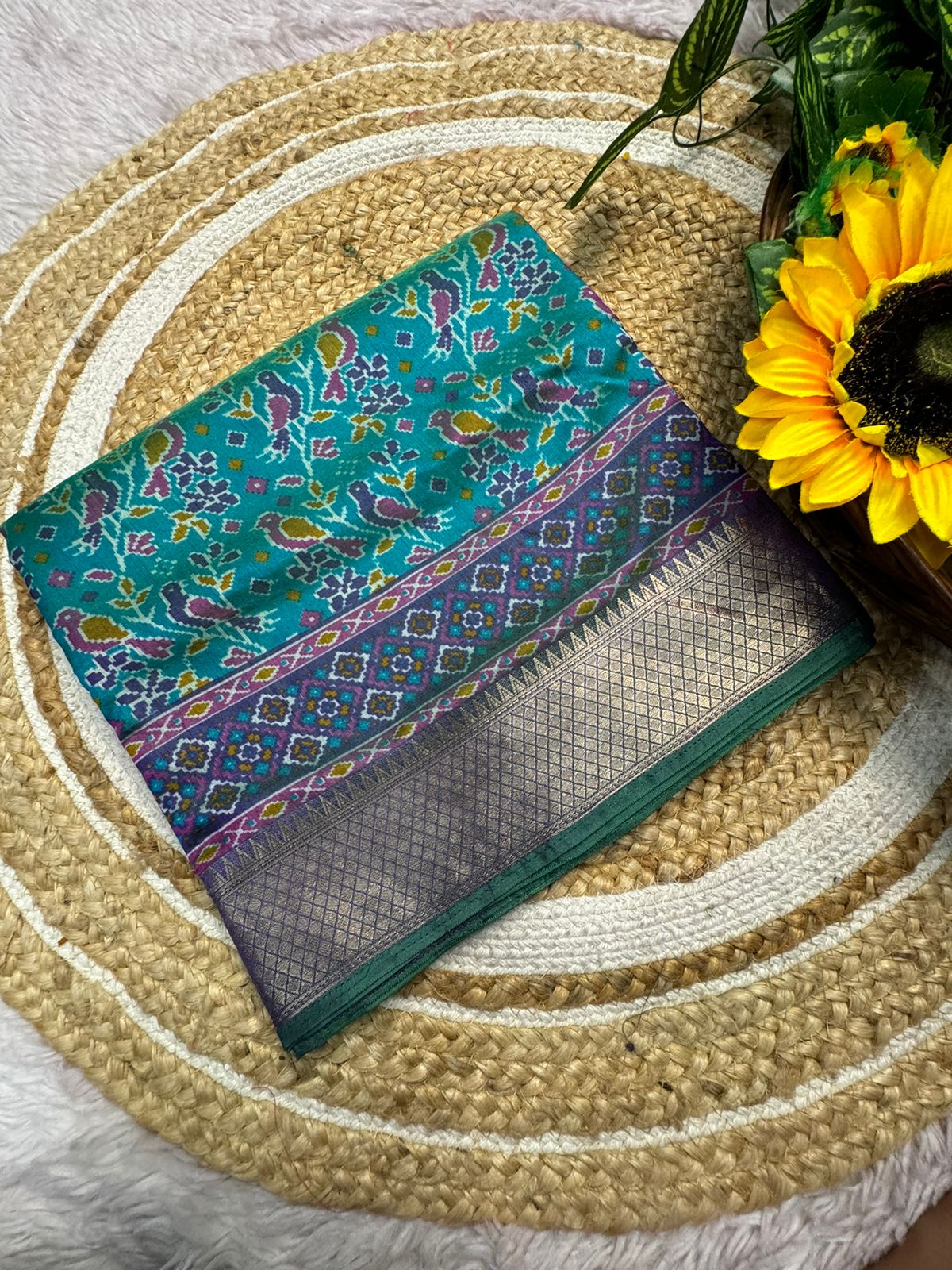Semi Dola silk with jequrd *boder same as originall boder only