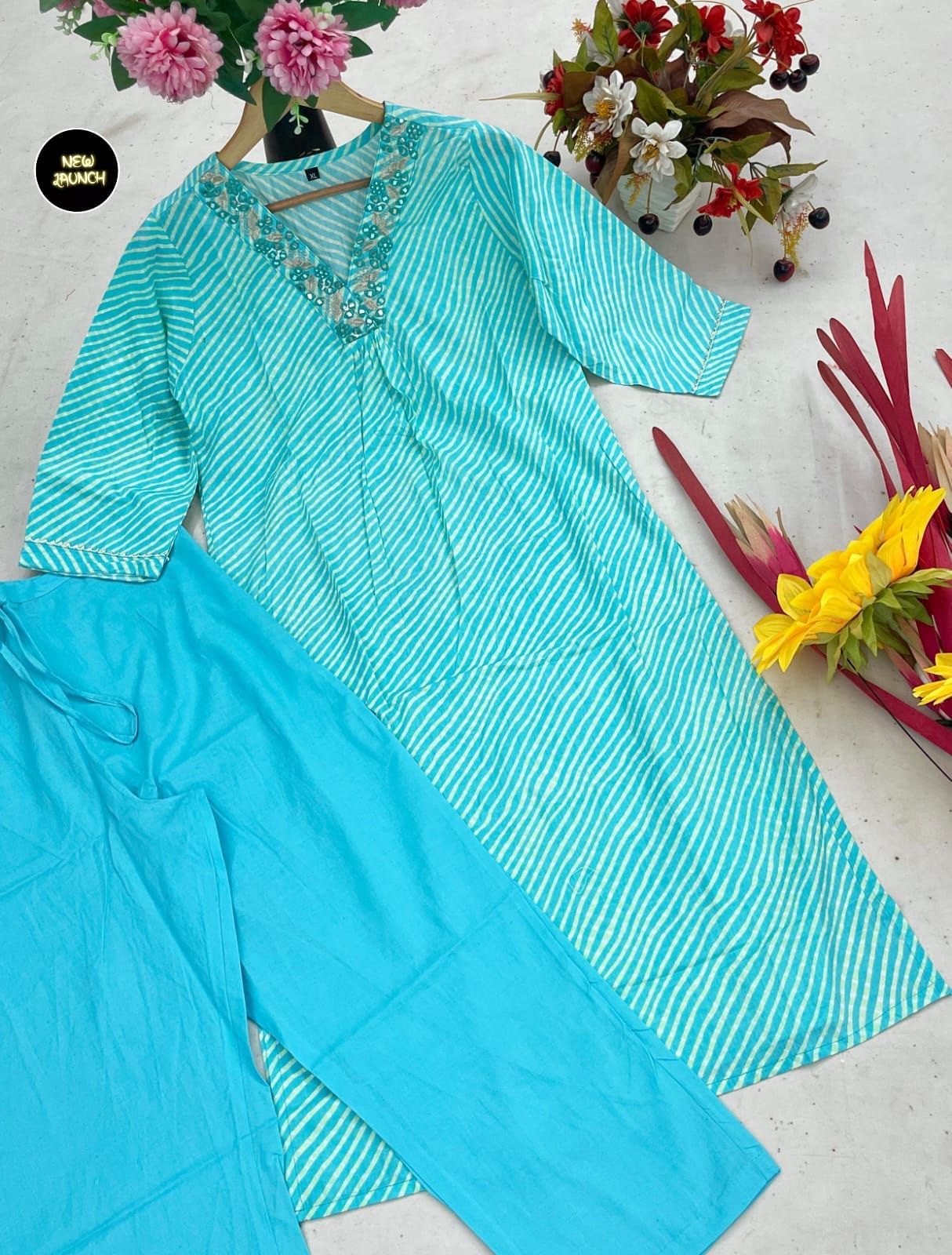  Beutiful neck katha & Embroidery work KURTI PENT