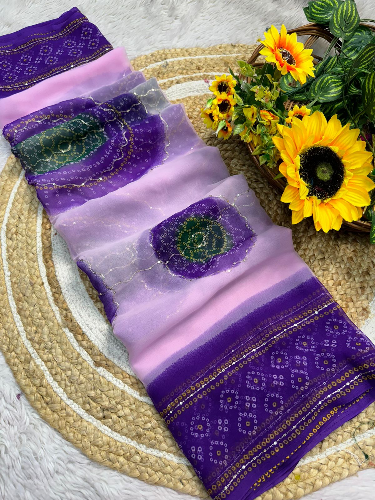 Beautiful premium quality chifon georgette in flower print sarees with all over print along with foil print