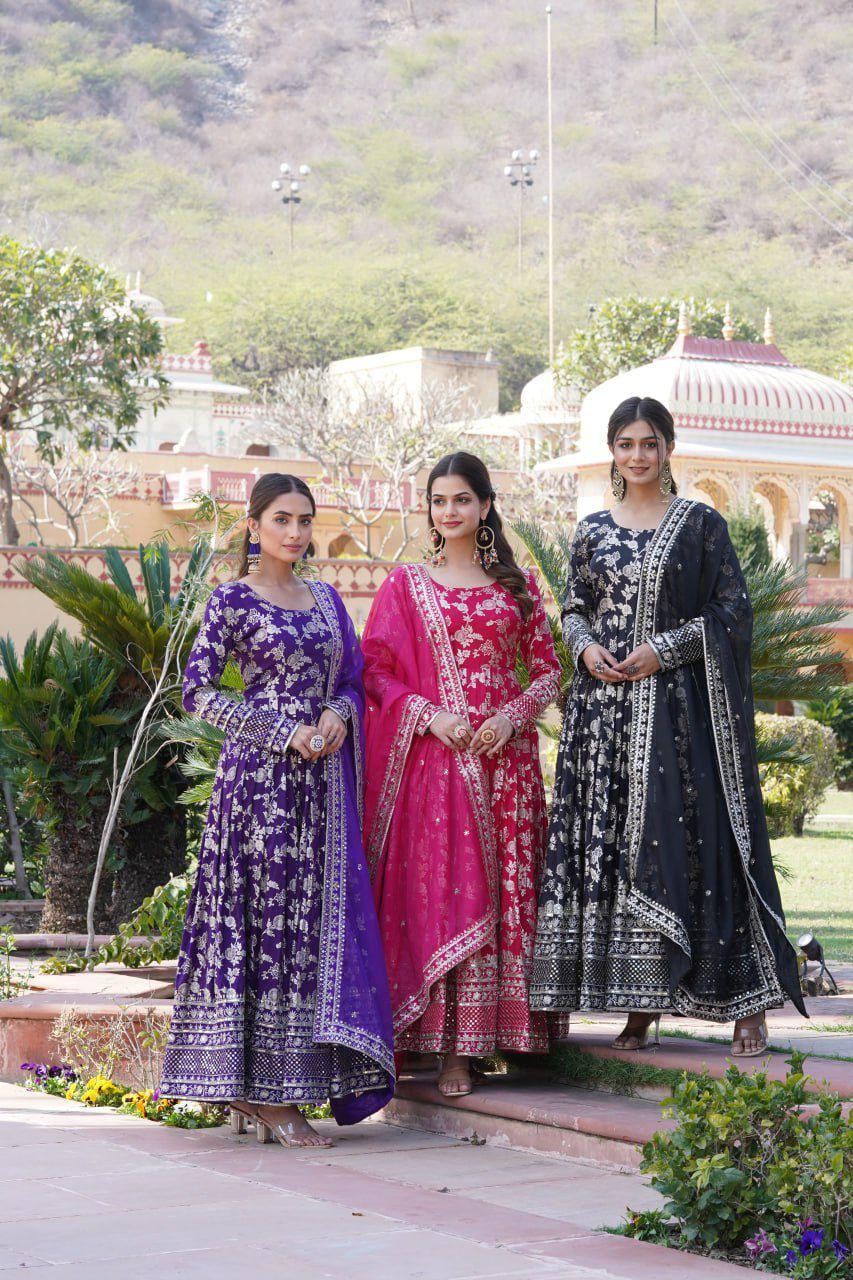 GOWN-DUPATTA COLLECTIONS.💃🏻