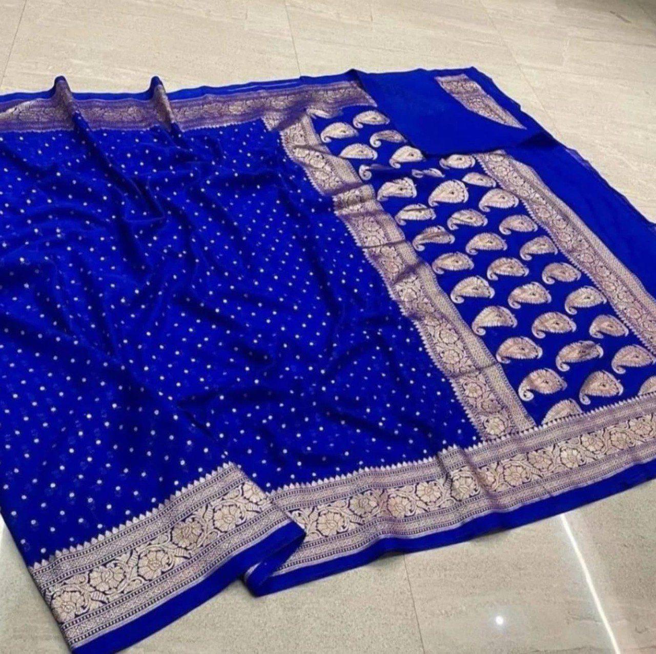 🔥 Presenting Enchanting Yet Breathable Organic Banarasi Sarees 