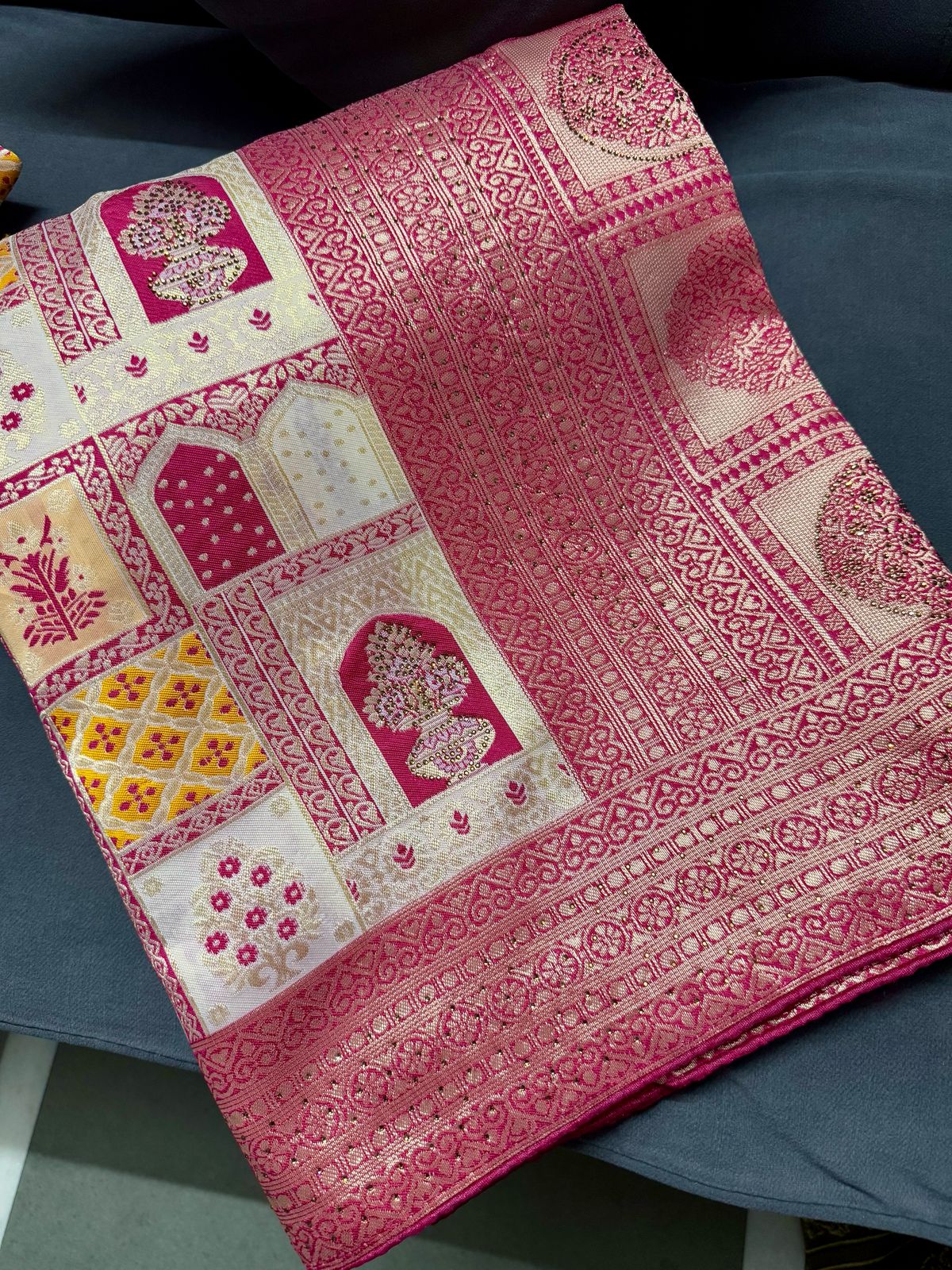 Best Luxury Premium Quality saree