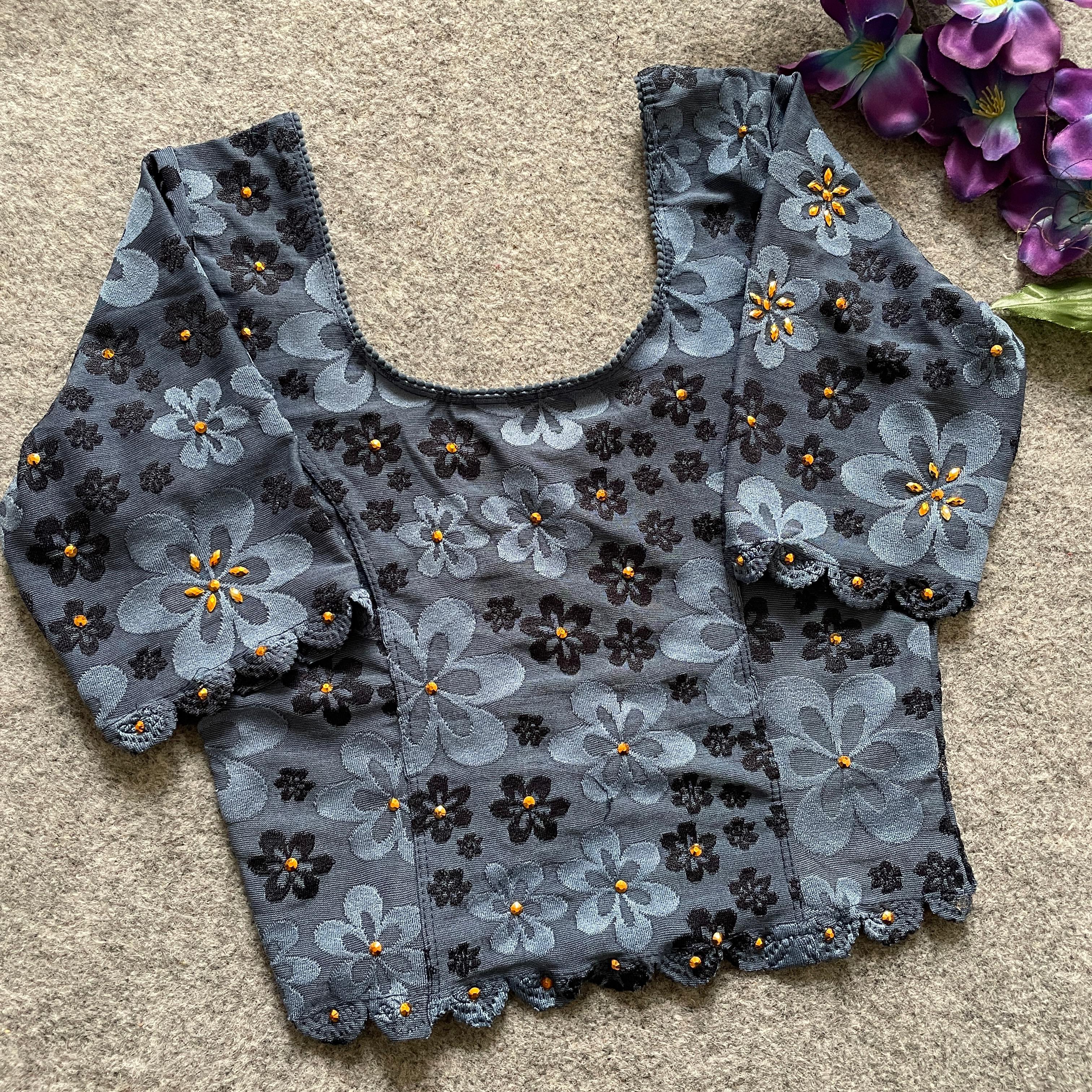 ➡️ READY TO WEAR STRACHABLE BLOUSE