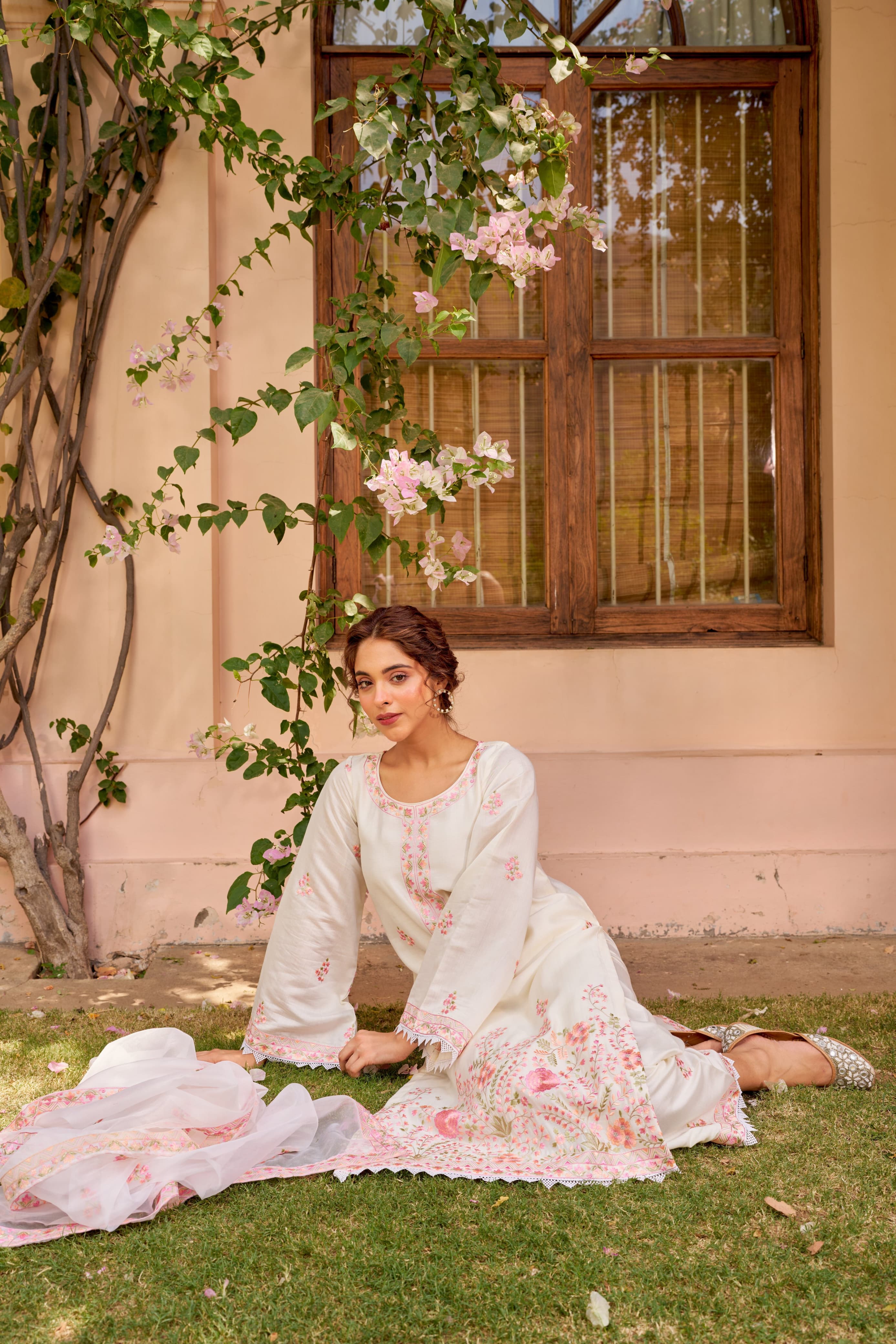 AKSHARA: Ivory White💙🩷 Chanderi Embroidered Suit Set