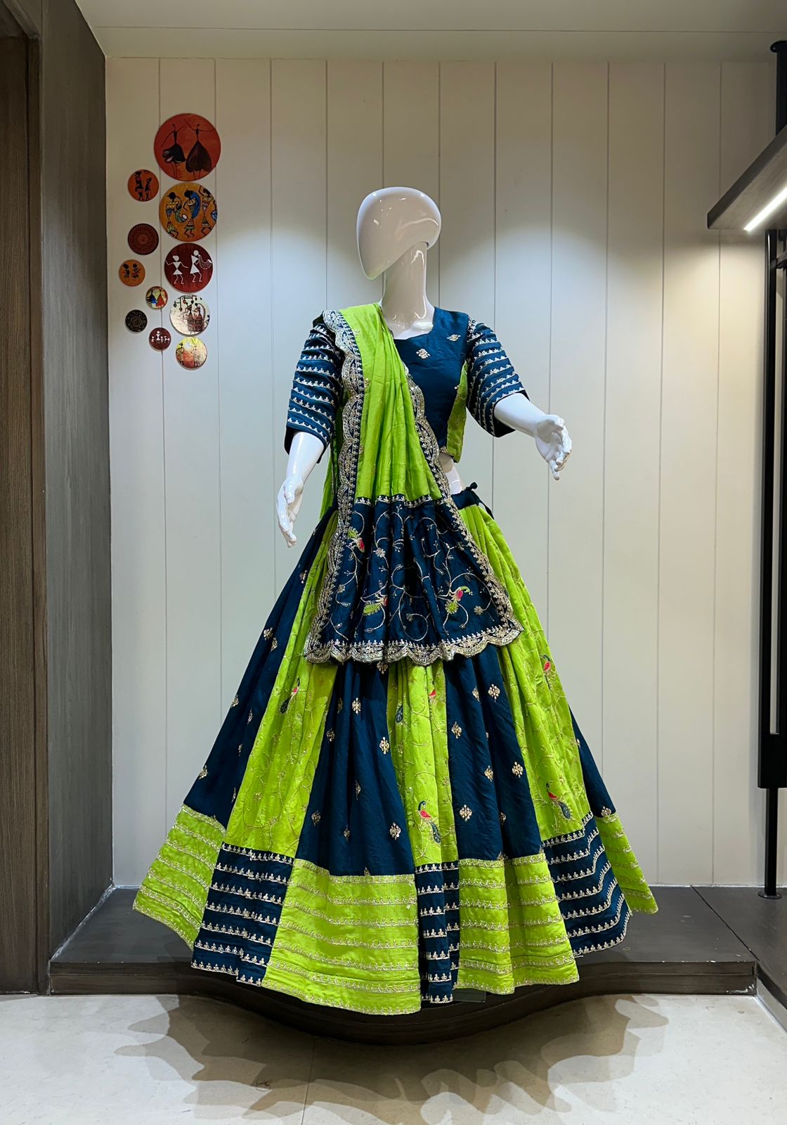 Roman silk vintage work chaniya choli with vintage work duptta 💃