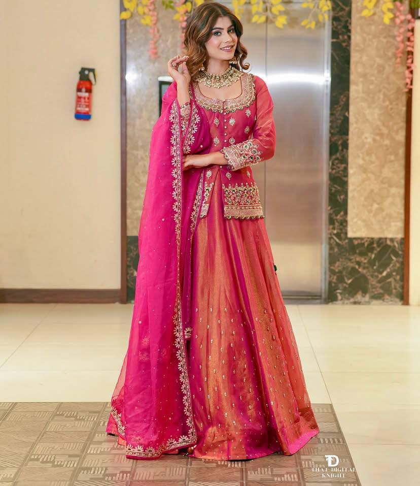 ©️ 🎥 New Designer Party Top Lehenga & Dupatta Set👗 ®️🟢