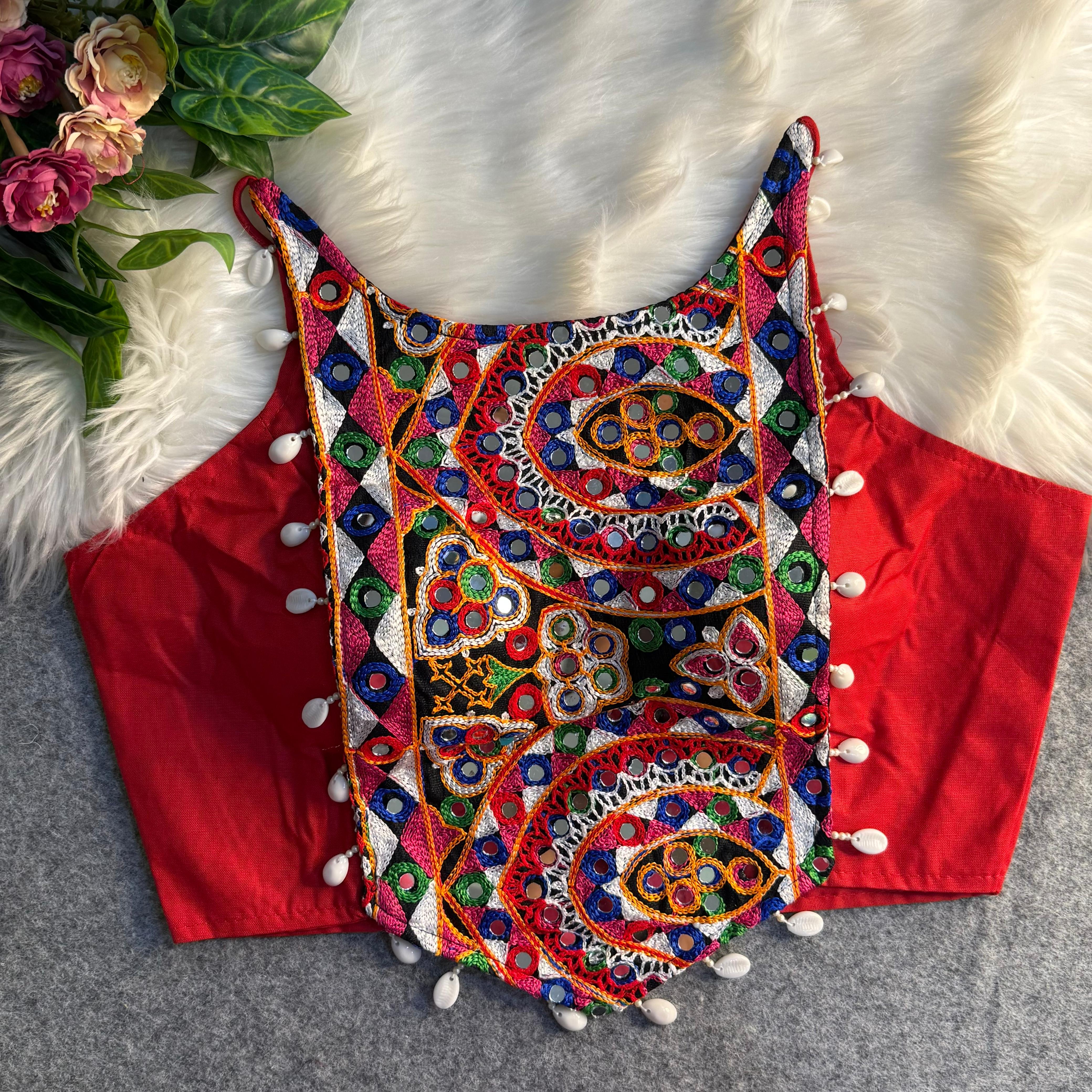 🥰*SPAGHETTI STYLE REAL SHELL🐚 BLOUSE WORK*🥰