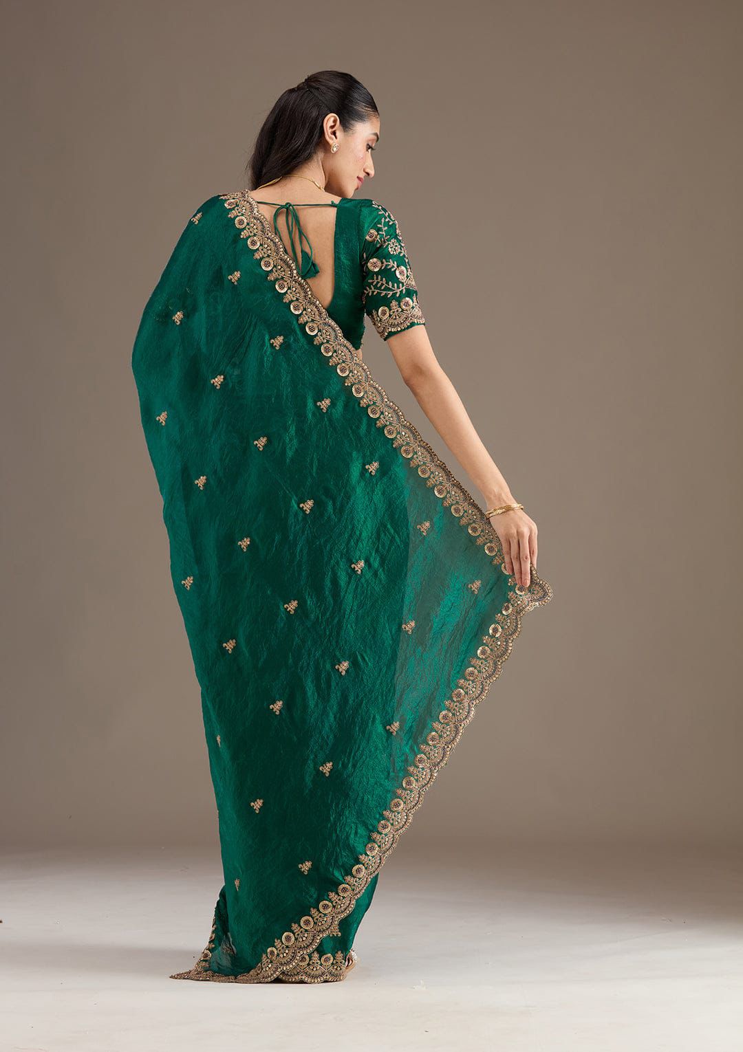 heavy embroidery sequins work saree🔥