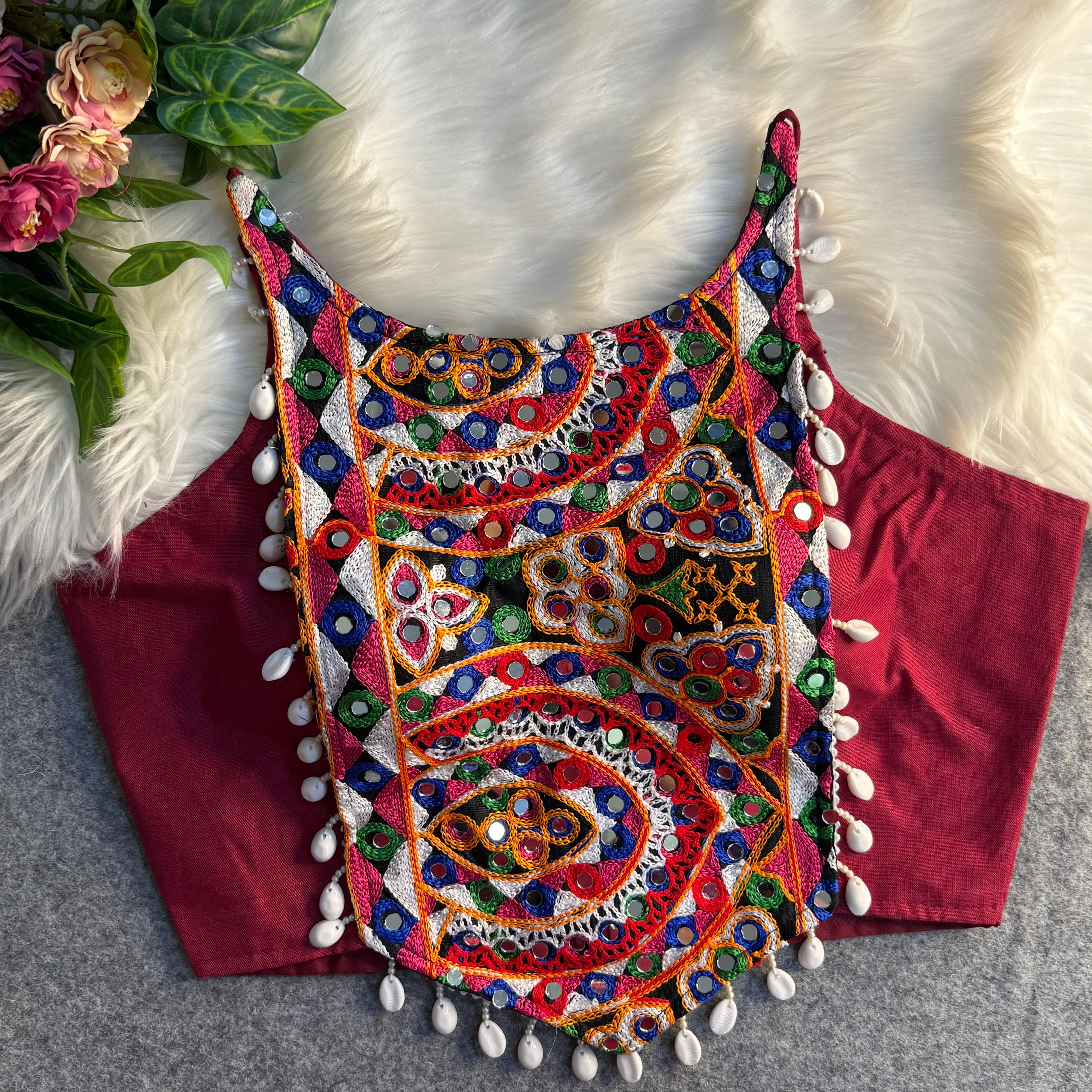 🥰*SPAGHETTI STYLE REAL SHELL🐚 BLOUSE WORK*🥰