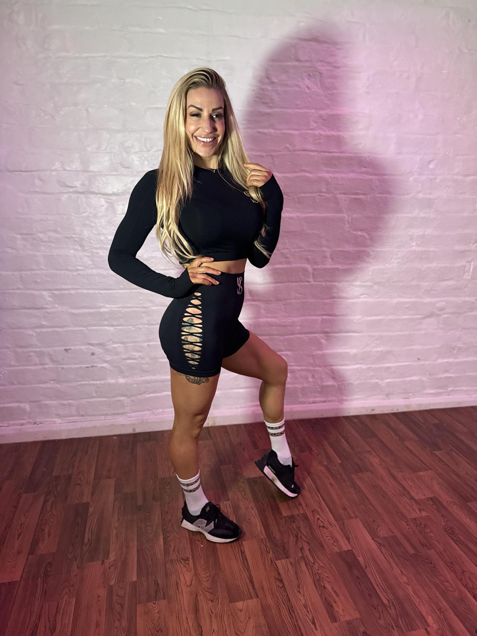 High-Waisted Gym Shorts Pole Pants