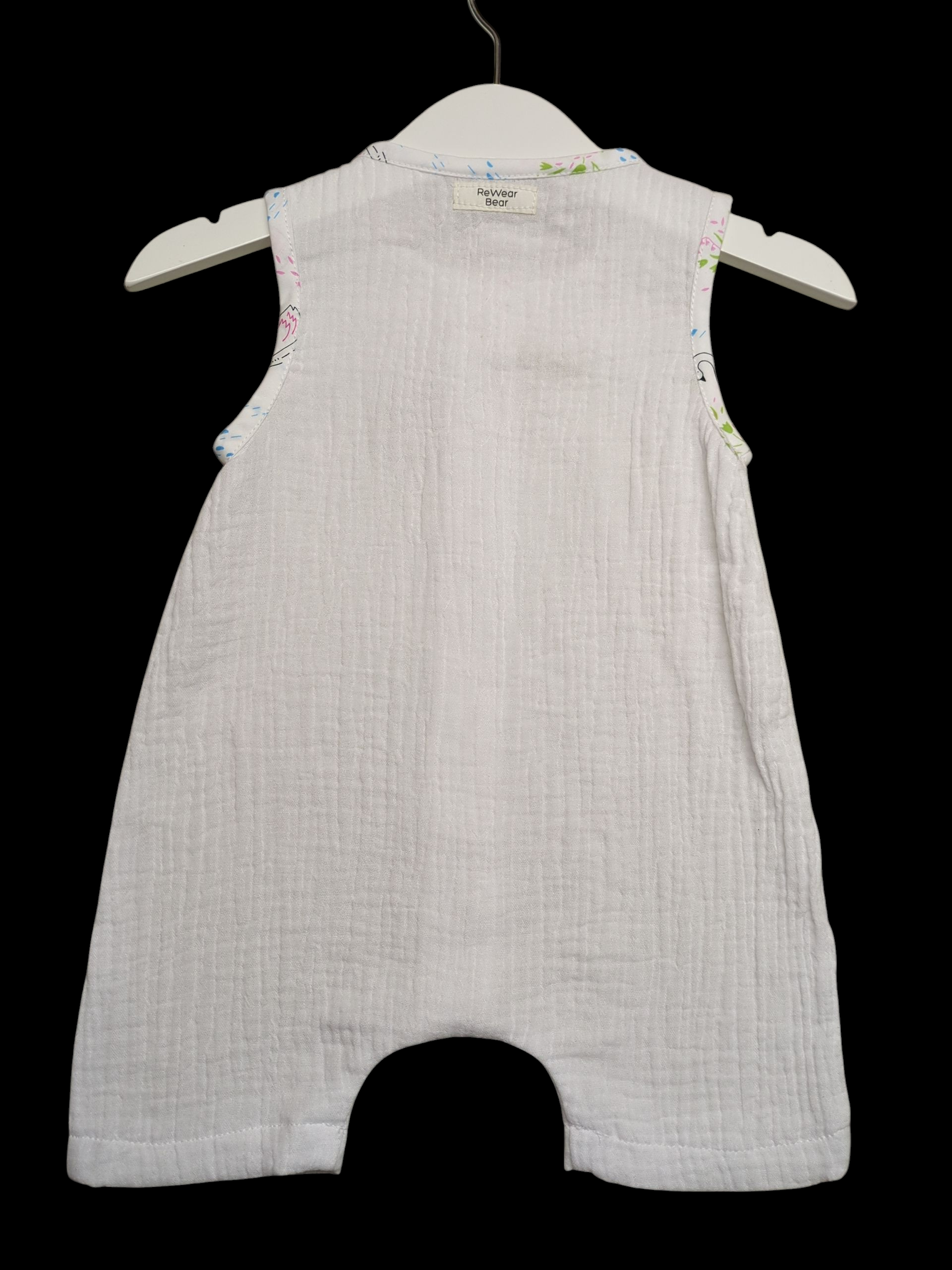 White swan binding newborn