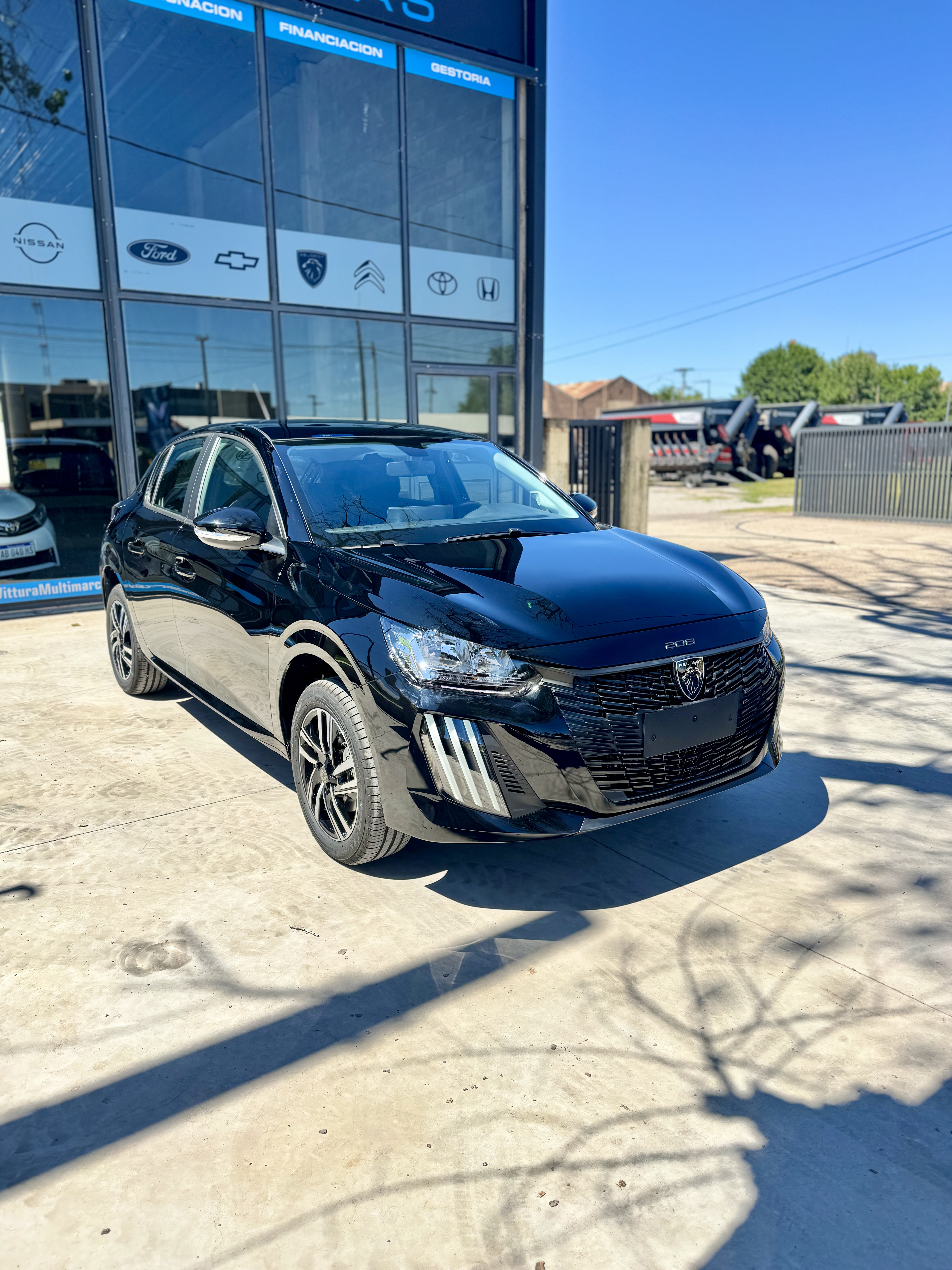 Peugeot 208 Allure Pk T200 0km