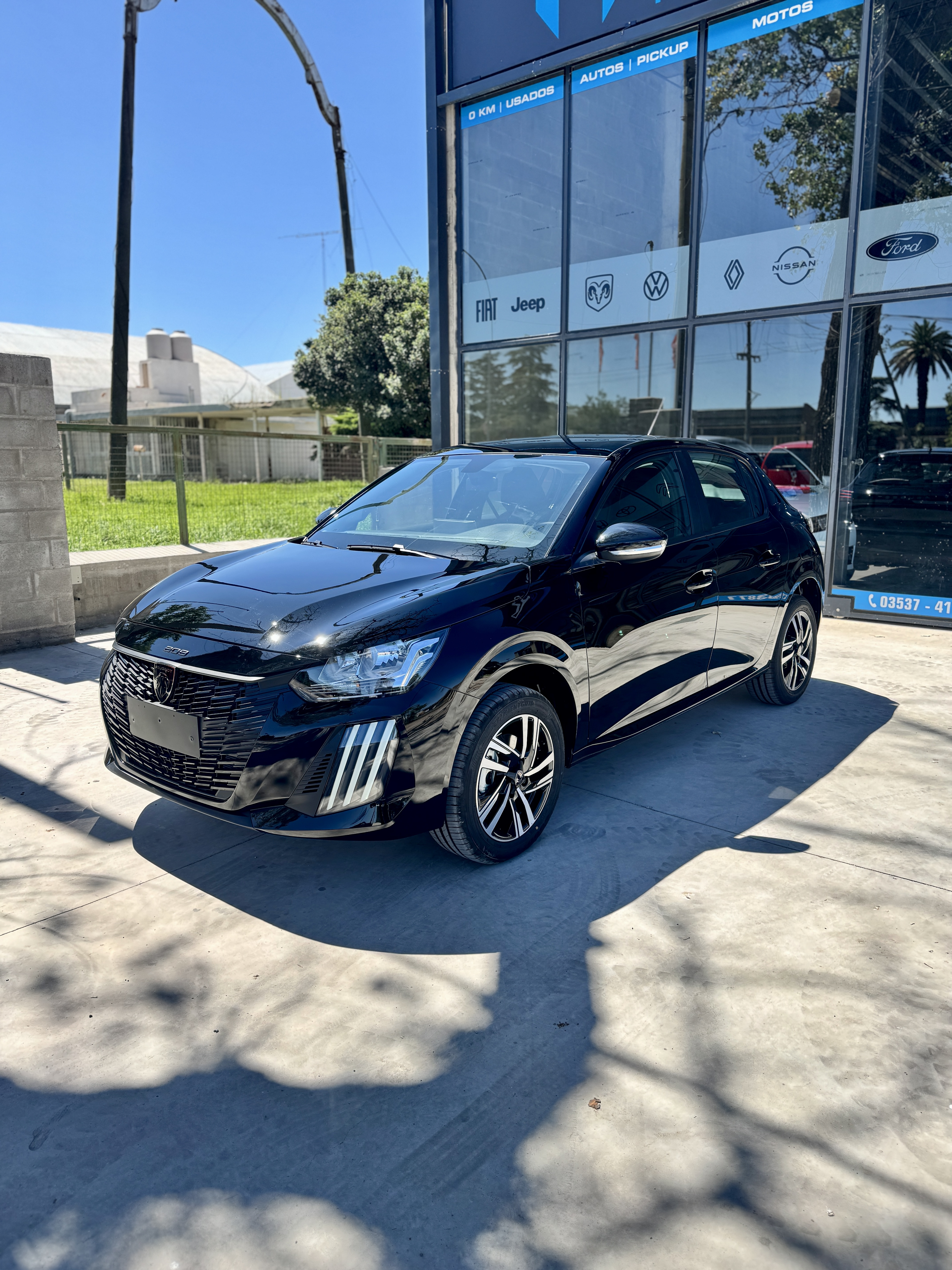 Peugeot 208 Allure Pk T200 0km