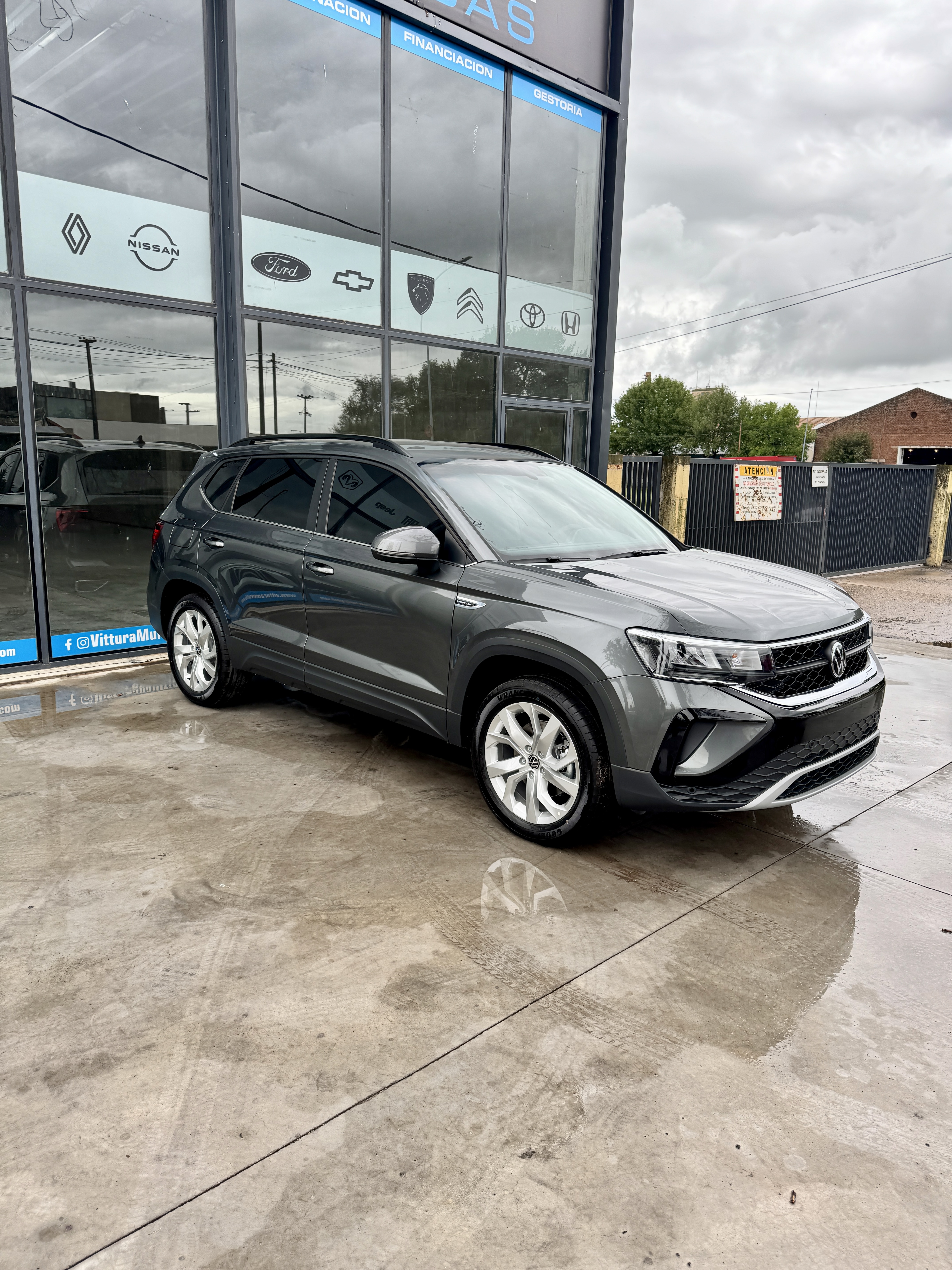 Volkswagen Taos Comfortline 250 TSI