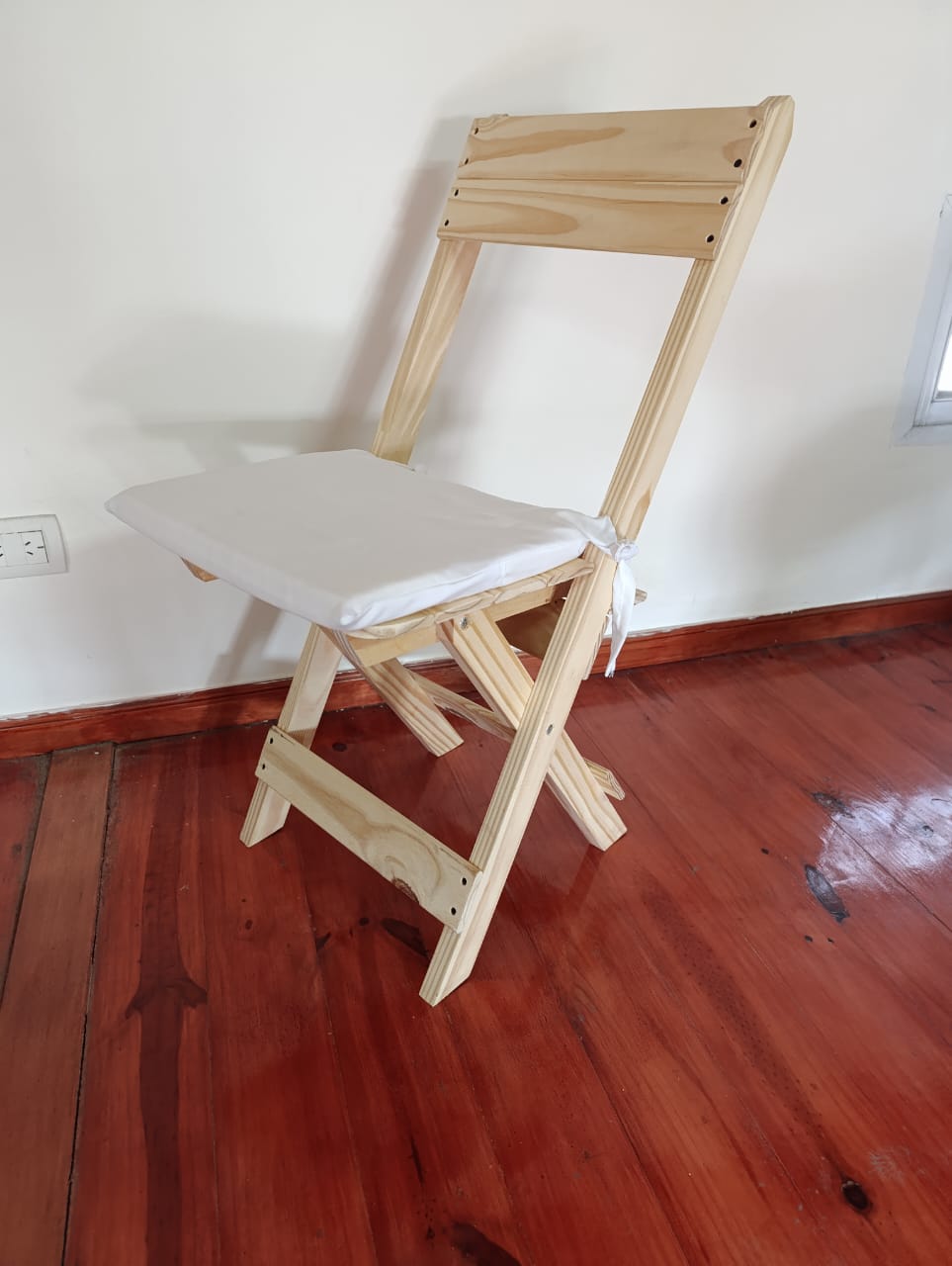 Silla de madera