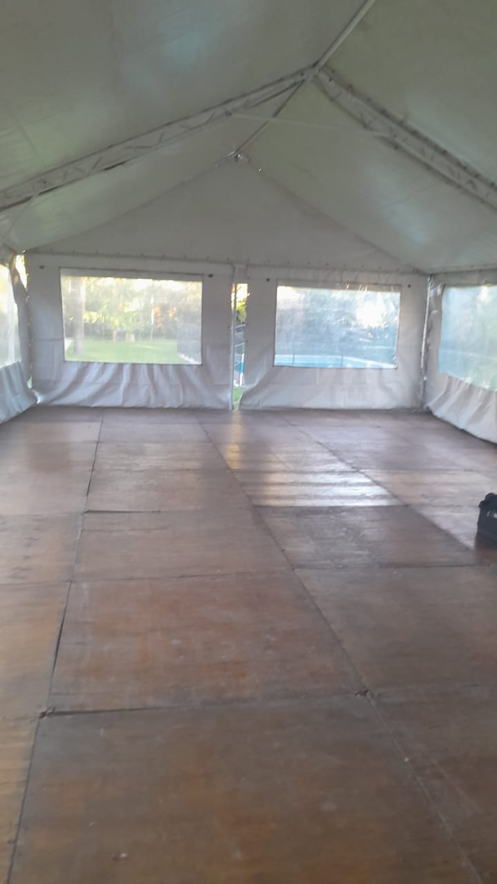 Carpa 6x12 cerrada o abierta con piso