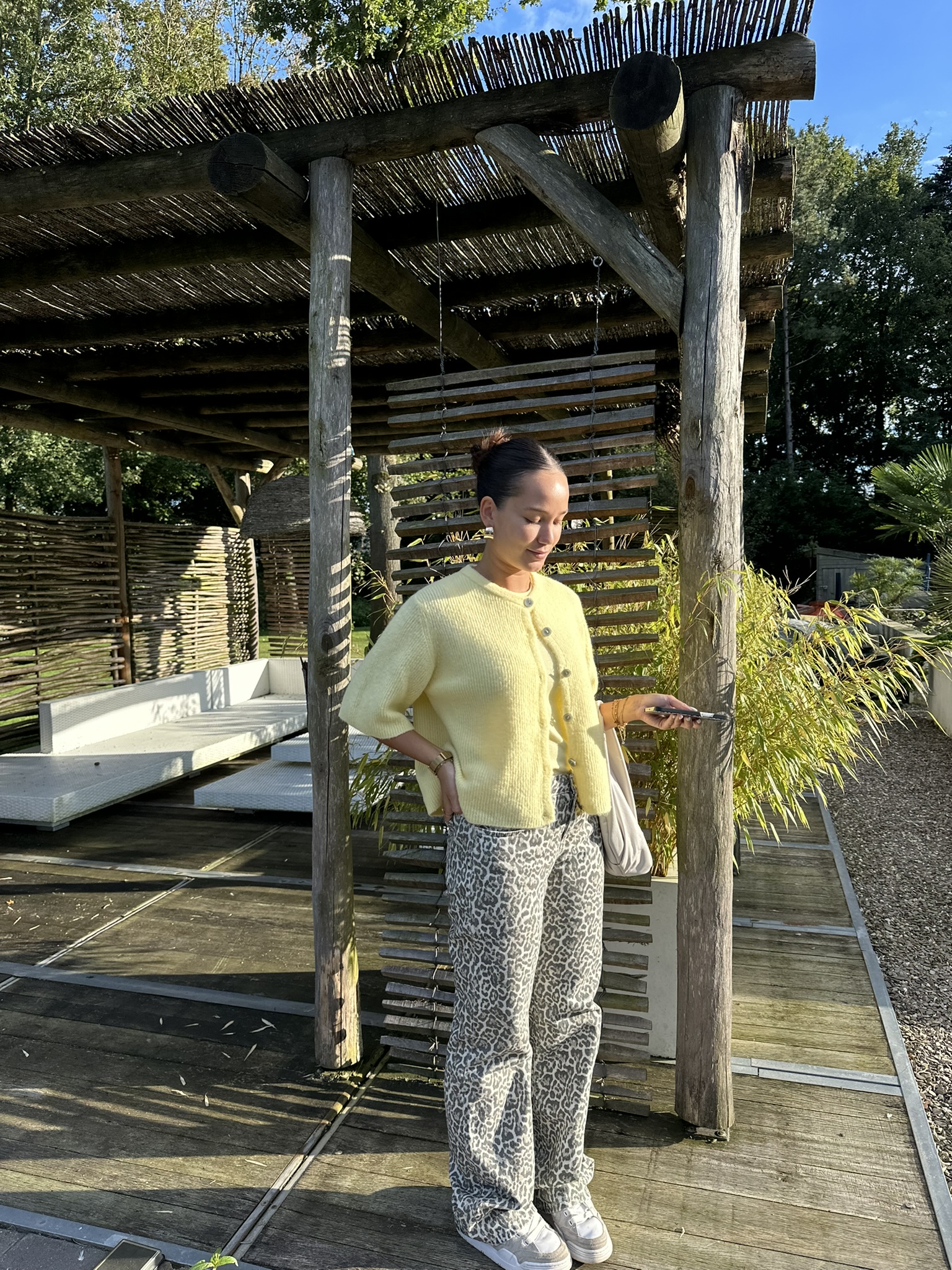 SUNNY CARDIGAN