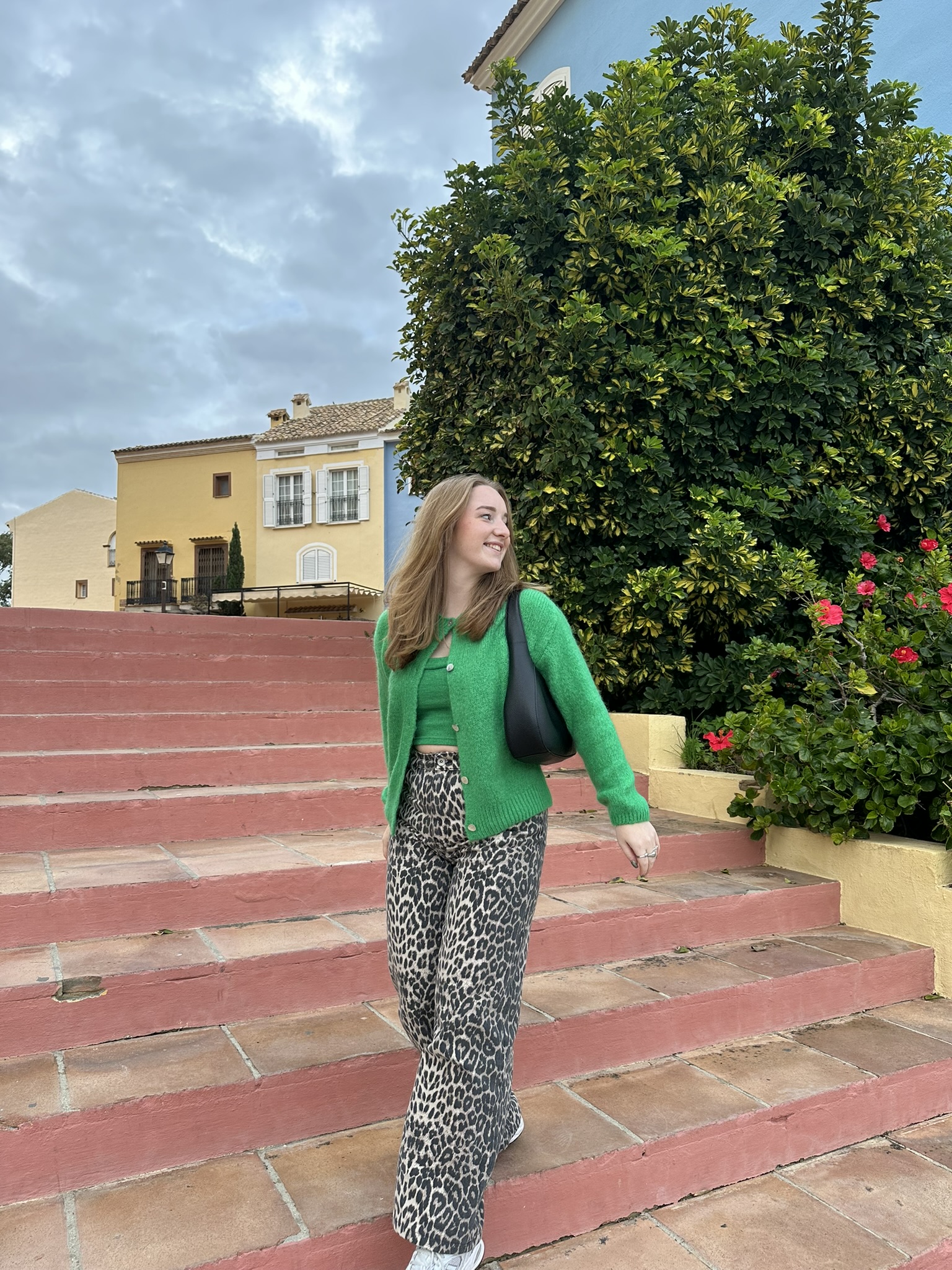 ESMERALDA CARDIGAN