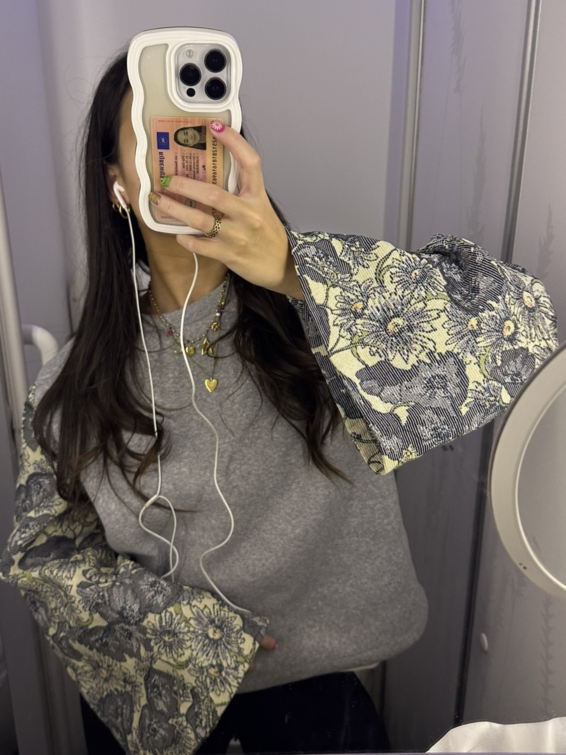 LIV SWEATER